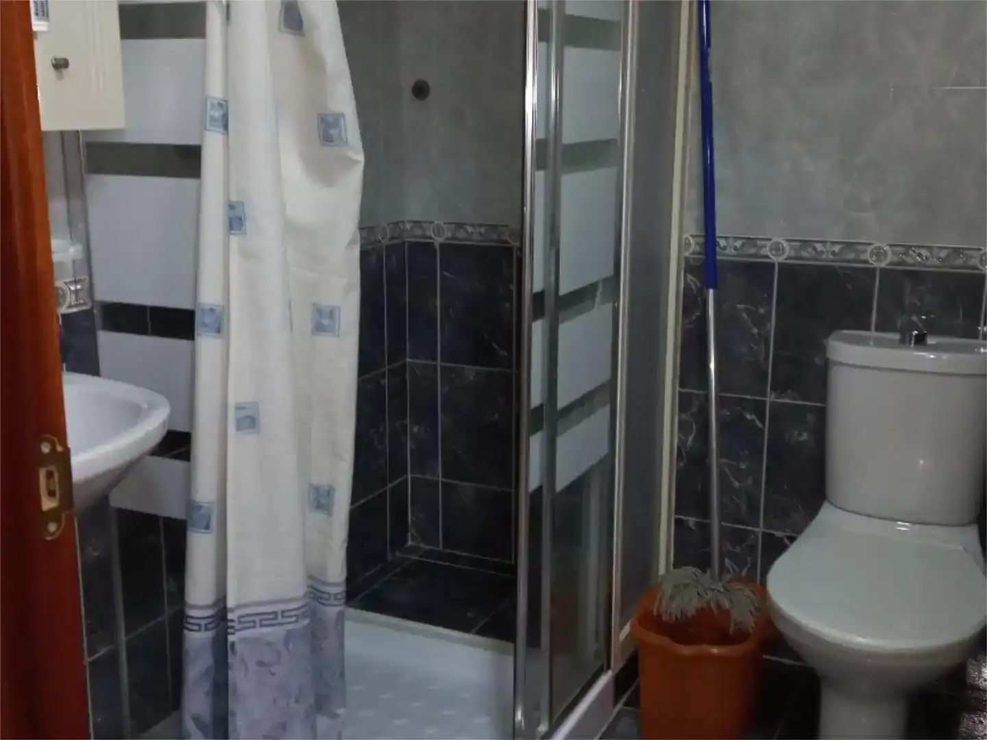 Badezimmer von Wohnungen zur Miete in Pajarillos Altos
