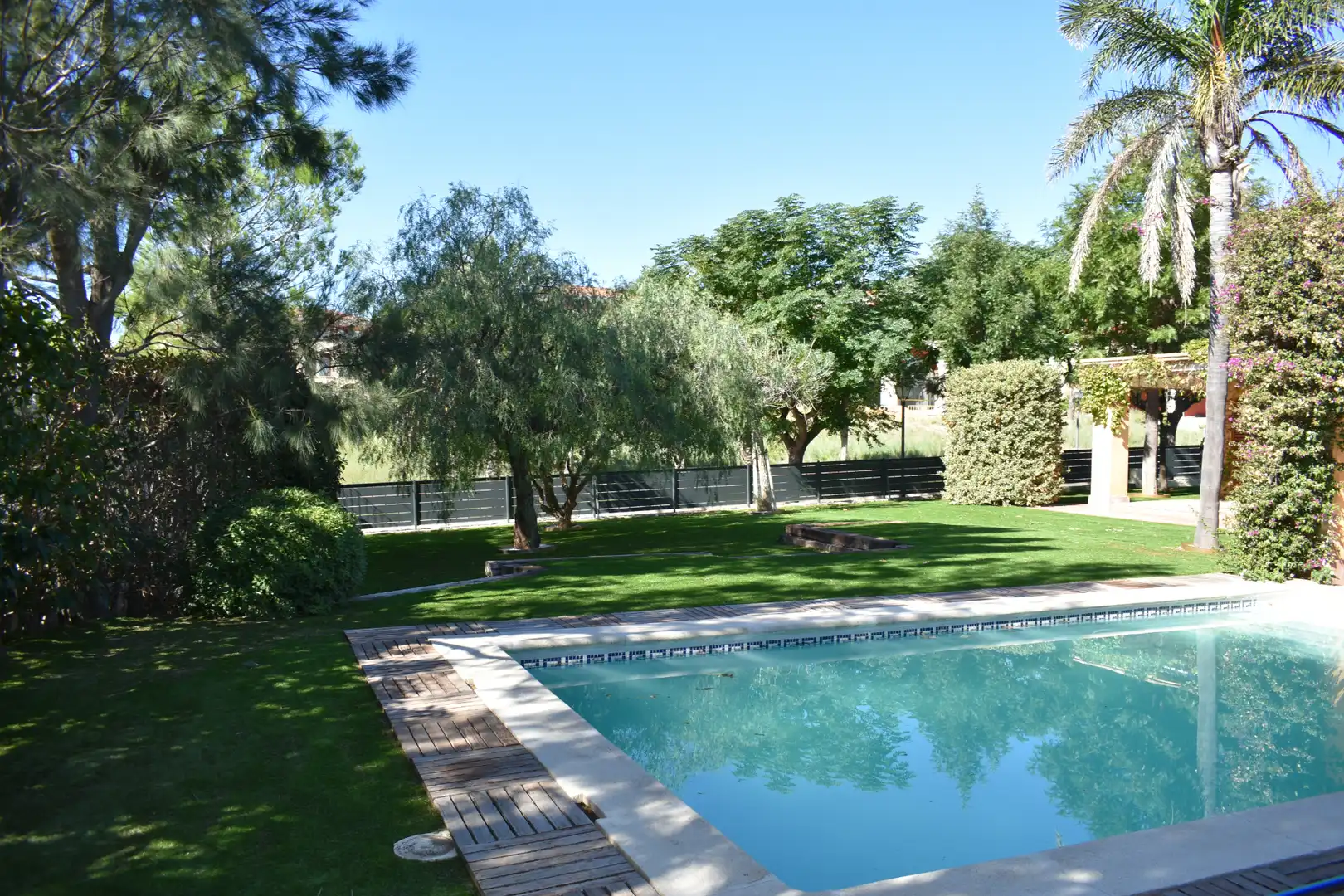 Piscina de Casa o xalet en venda en Mont-roig del Camp amb Aire condicionat, Calefacció i Jardí privat