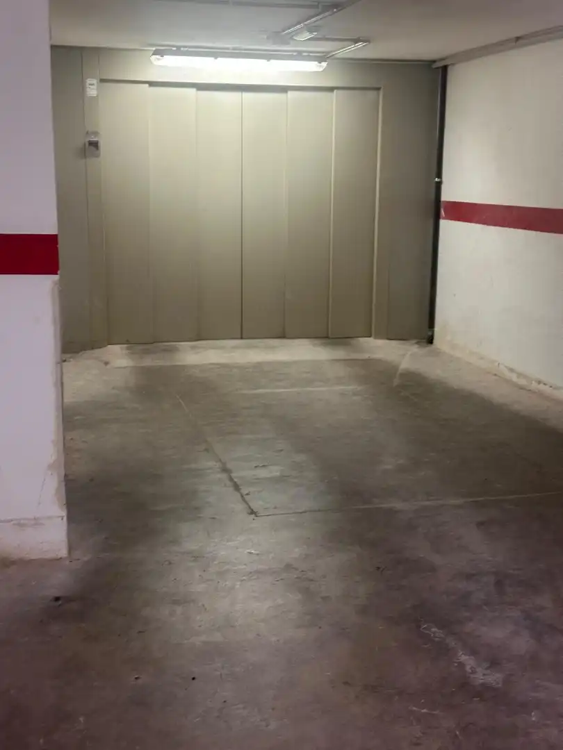 Individuel avec ascenseur à vendre à Carrer del Doctor Severo Ochoa 20, imagen 3