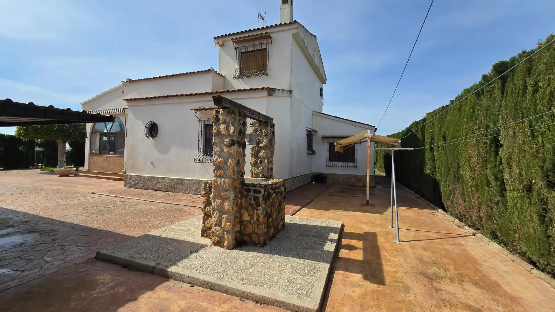Exterior view of Houses for sale in Elche / Elx  with Air Conditioner, Private garden and Terrace