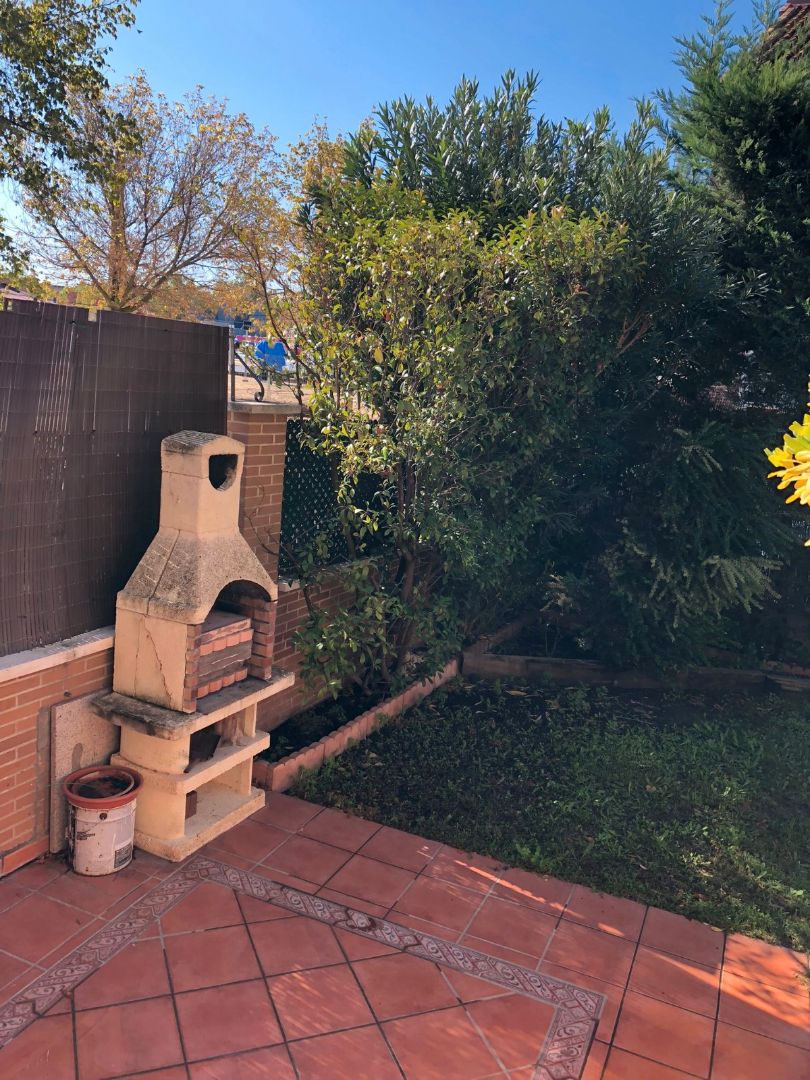 Garden of House or chalet to rent in Villaviciosa de Odón  with Air Conditioner, Heating and Private garden