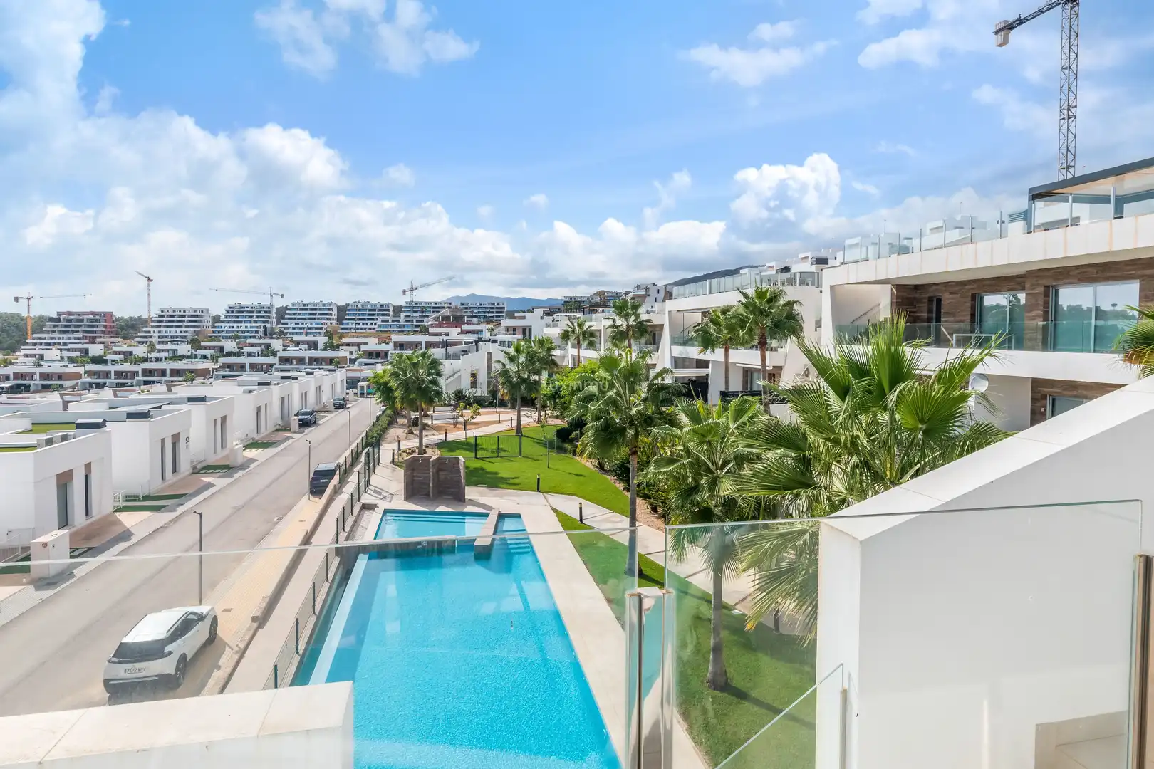 Piscina de Dúplex en venta en Finestrat con Aire acondicionado, Terraza y Trastero