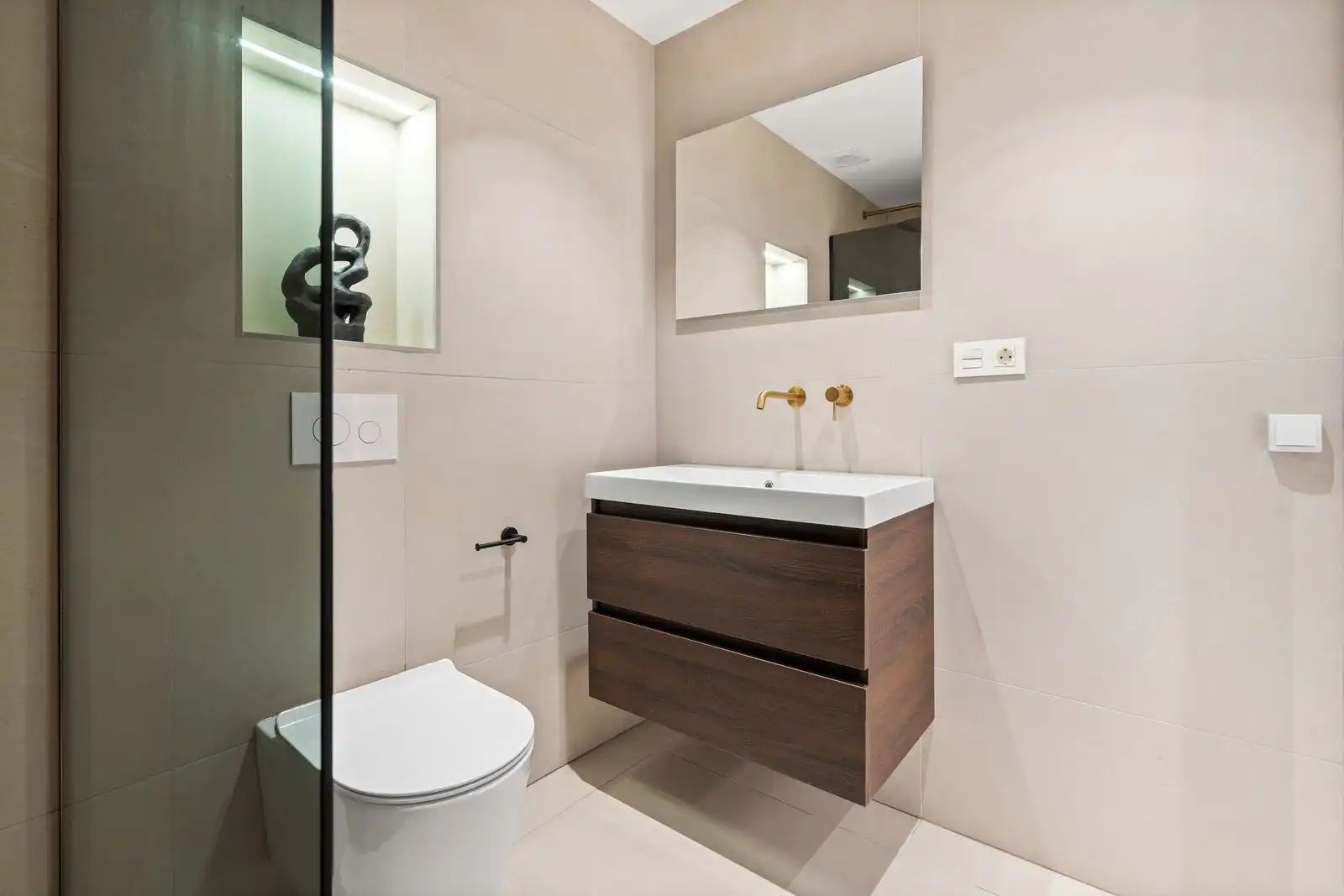 Baño de Apartamento en venta en Marbella con Terraza, Amueblado y Piscina comunitaria