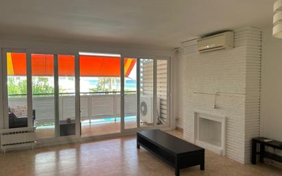 Living room of Flat to rent in Gavà  with Air Conditioner and Terrace