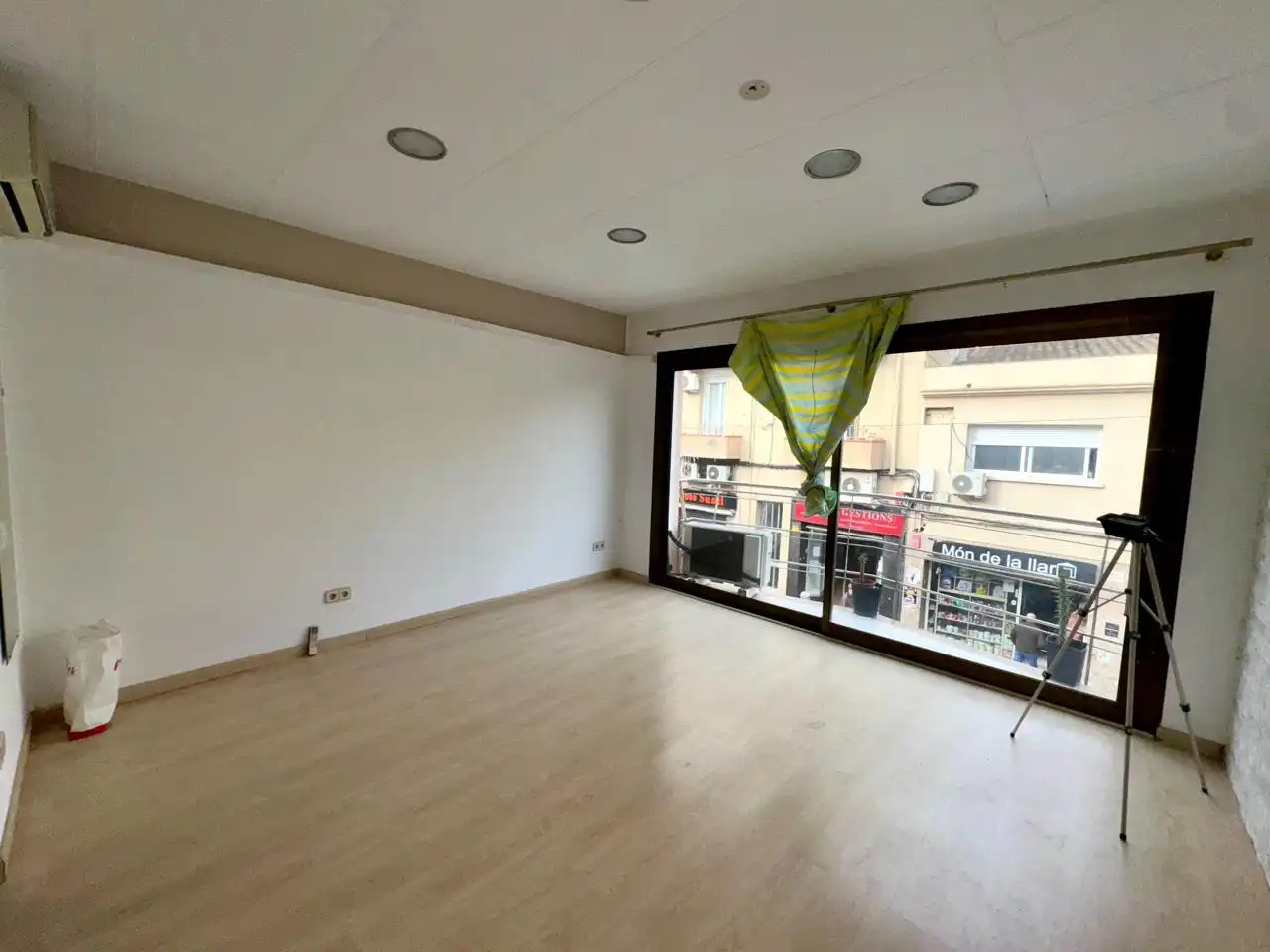 Casa adosada en venta en Montcada i Reixac con Aire acondicionado, Terraza y Trastero