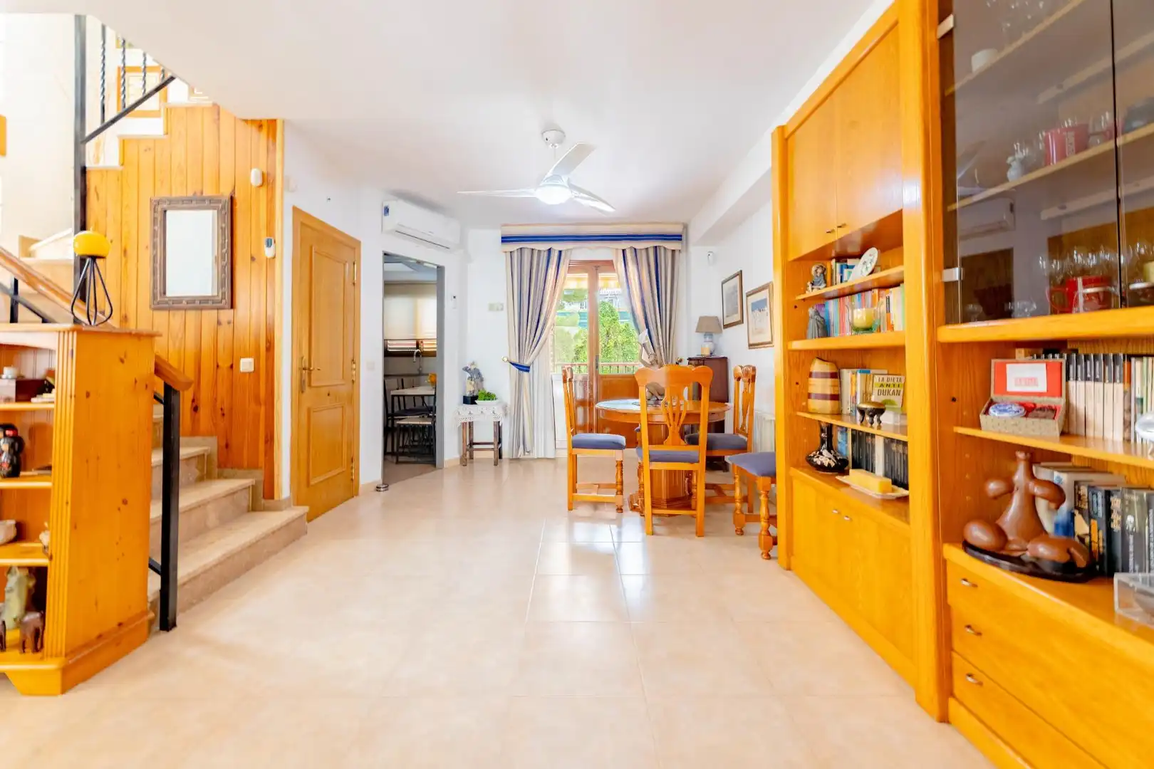 Casa adosada en venta en Chiva con Aire acondicionado, Calefacción y Terraza