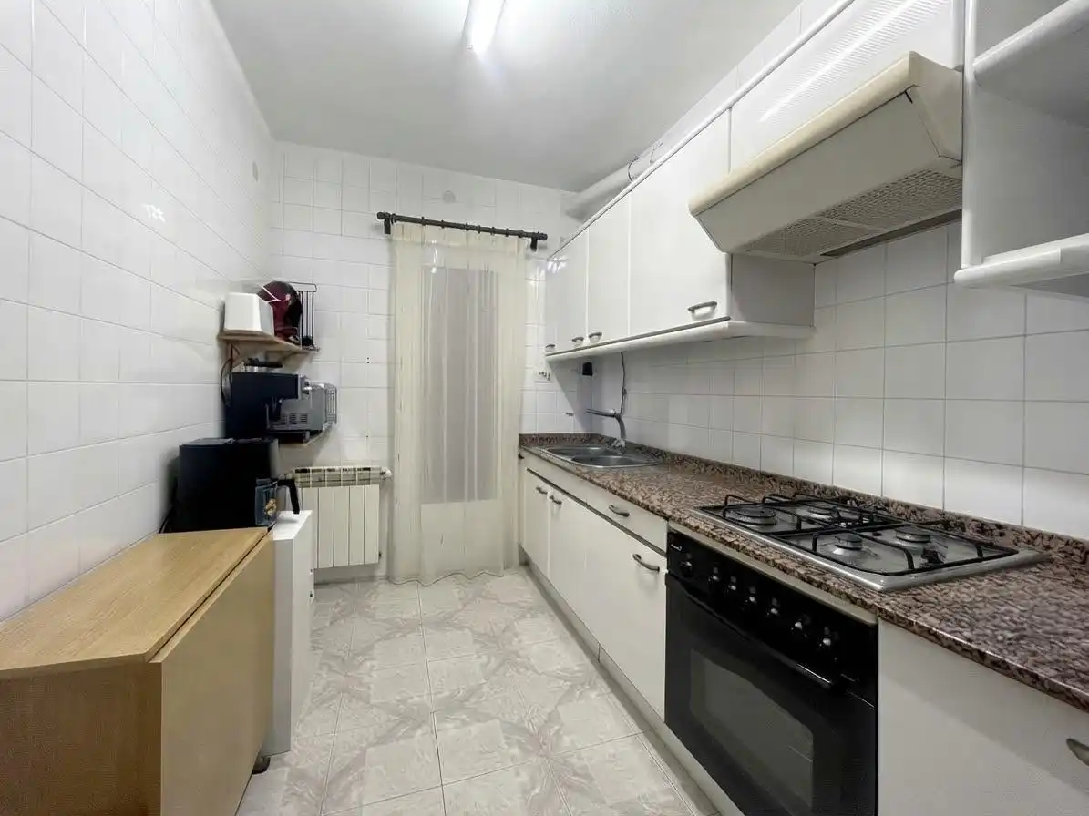 Piso con terraza en venta en Calle ACADEMIA, imagen 2