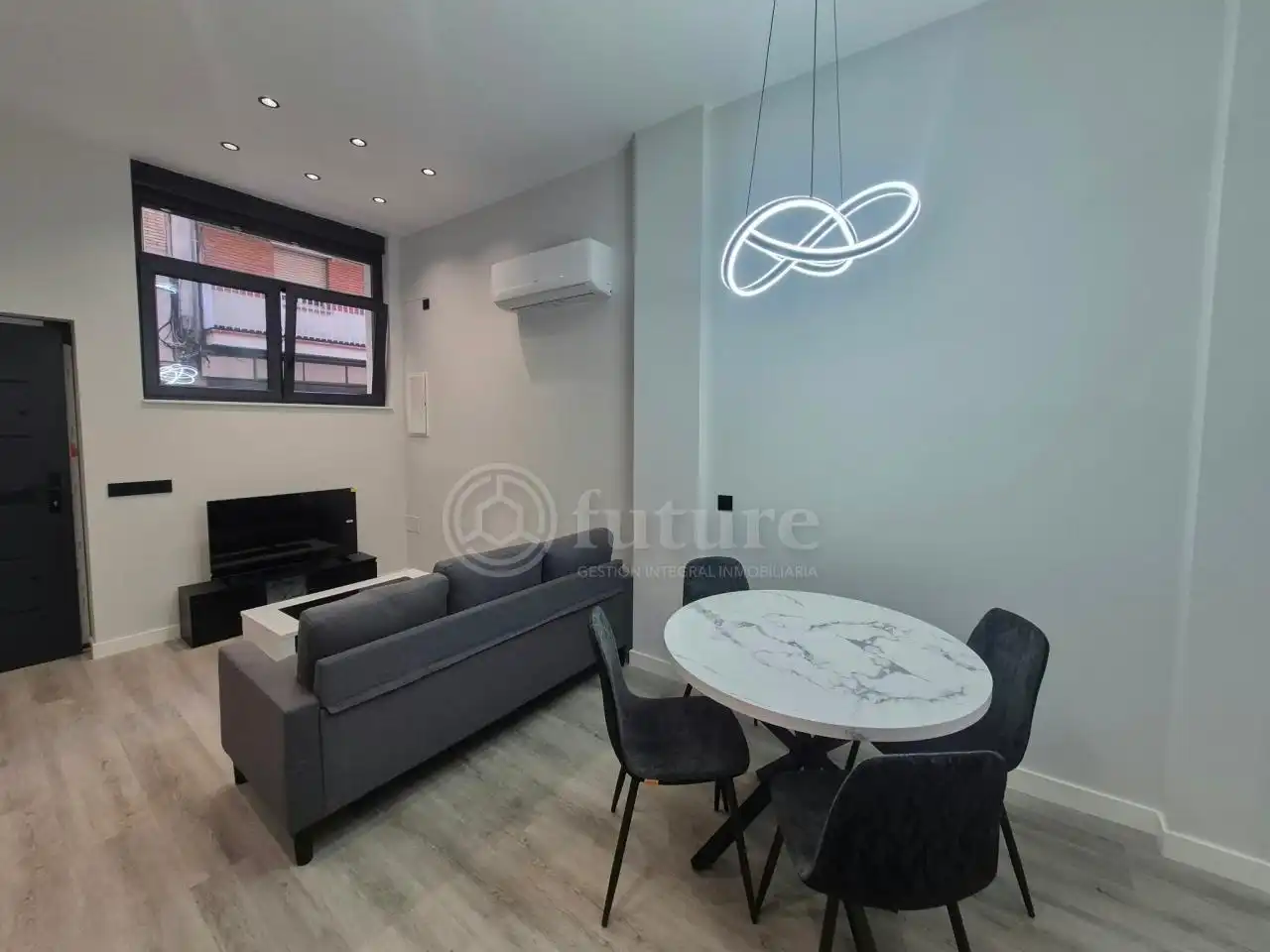 Sala d'estar de Apartament en venda en Salamanca amb Aire condicionat, Calefacció i Moblat