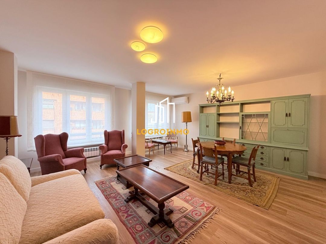 Living room of Flat to rent in  Logroño  with Air Conditioner, Heating and Terrace