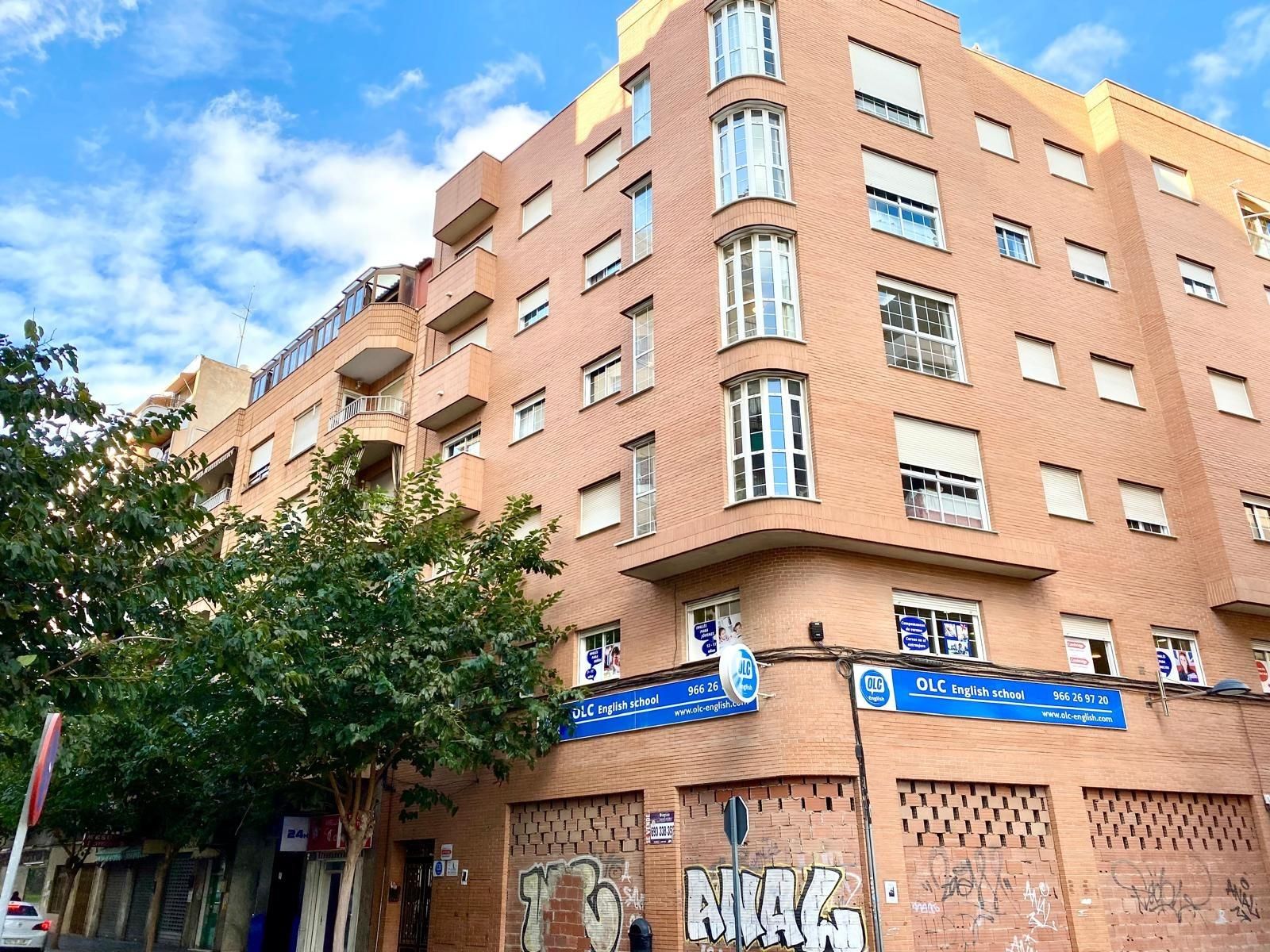 Vista exterior de Piso en venta en Orihuela con Aire acondicionado y Trastero