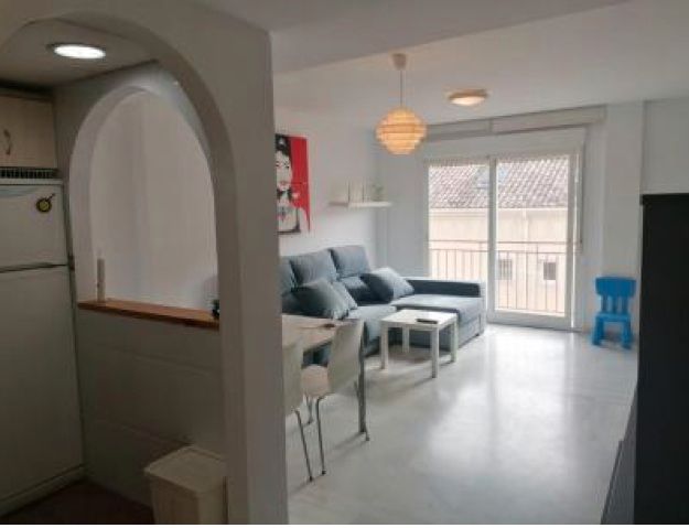 Sala d'estar de Dúplex en venda en Fuengirola amb Aire condicionat, Terrassa i Traster