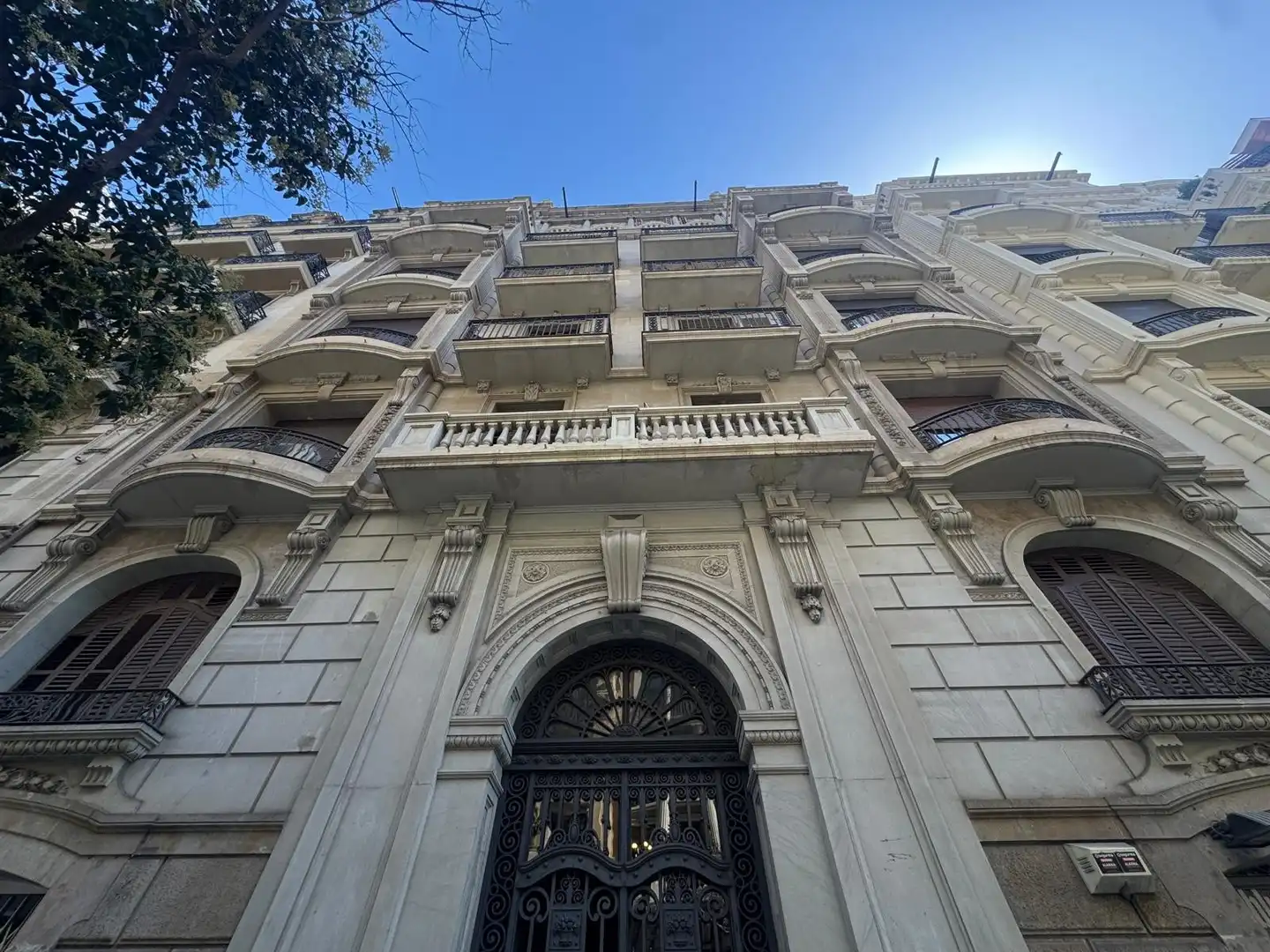 Vista exterior de Pis en venda en Barcelona amb Aire condicionat, Calefacció i Terrassa