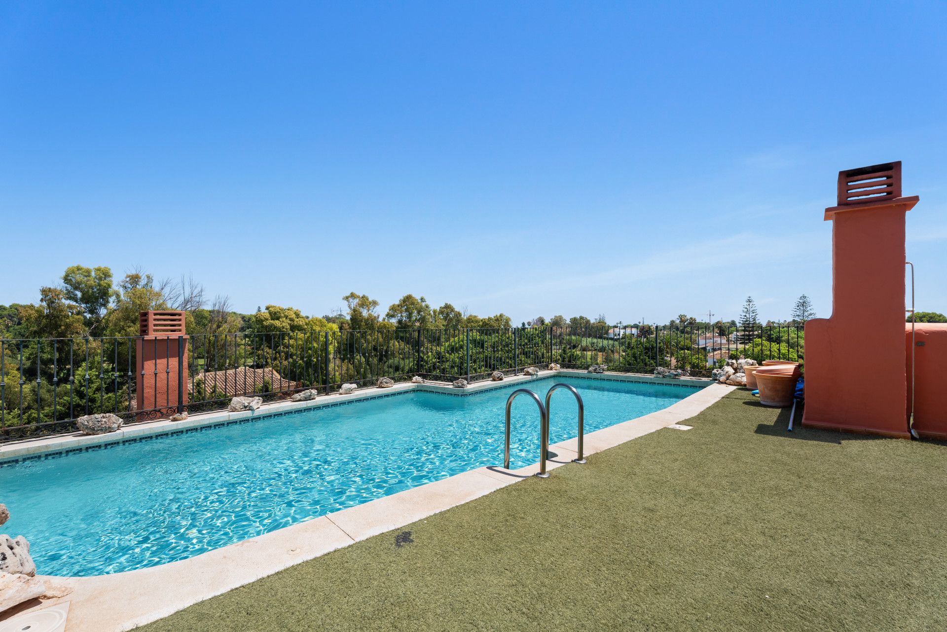 Swimming pool of Attic for sale in Estepona  with Air Conditioner, Terrace and Swimming Pool