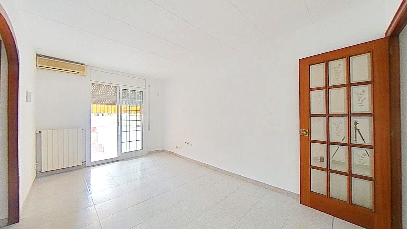 Flat for sale in Badalona  with Heating, Terrace and Oven