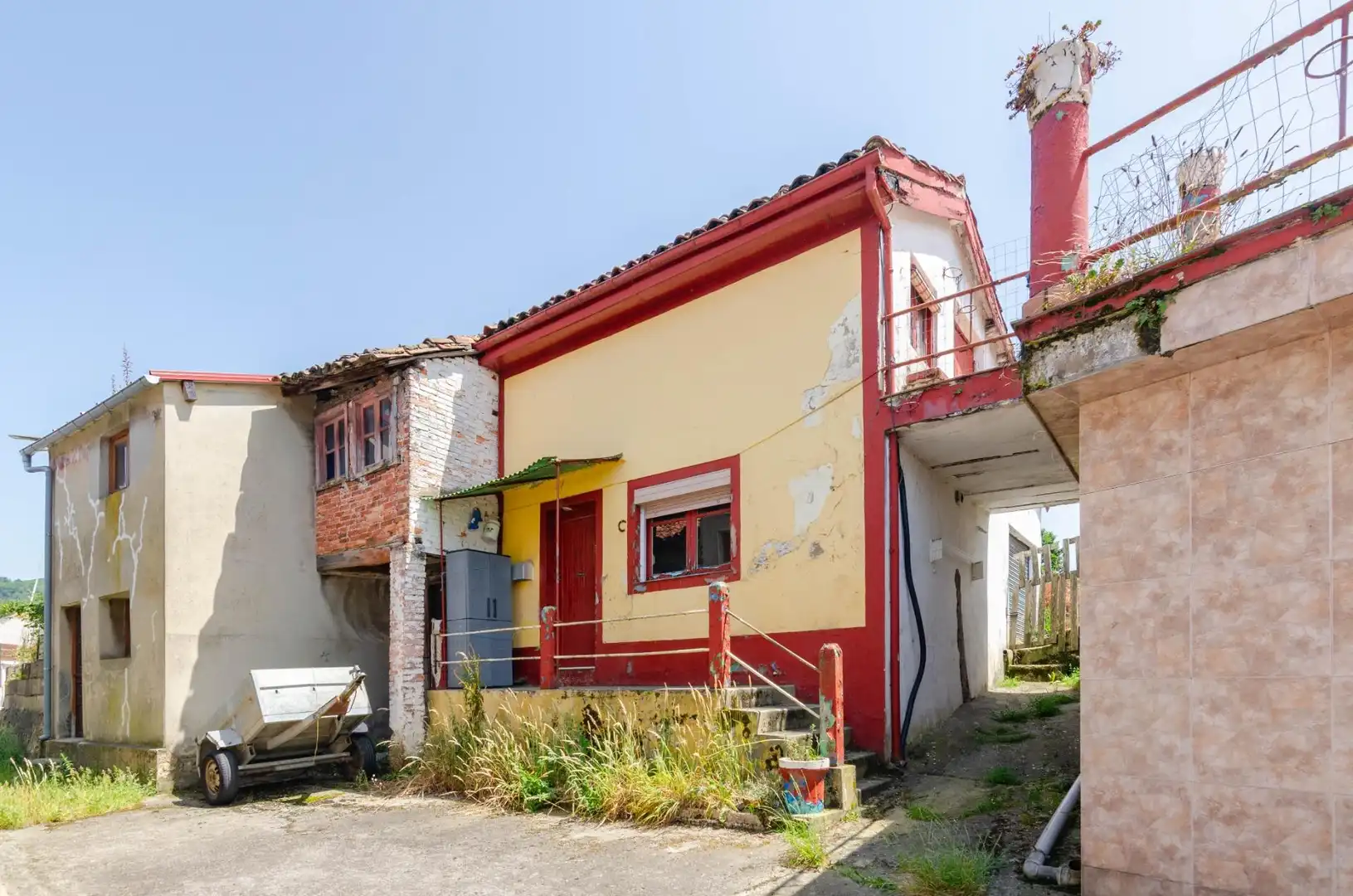 Vista exterior de Casa o chalet en venta en Langreo con Jardín privado y Amueblado