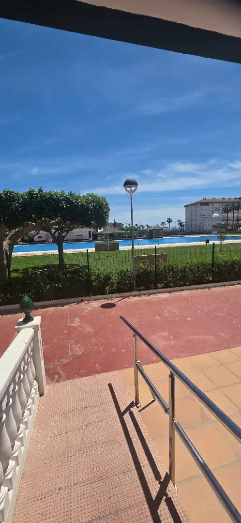 Piscina de Apartamento de alquiler en Torrox con Aire acondicionado, Calefacción y Amueblado