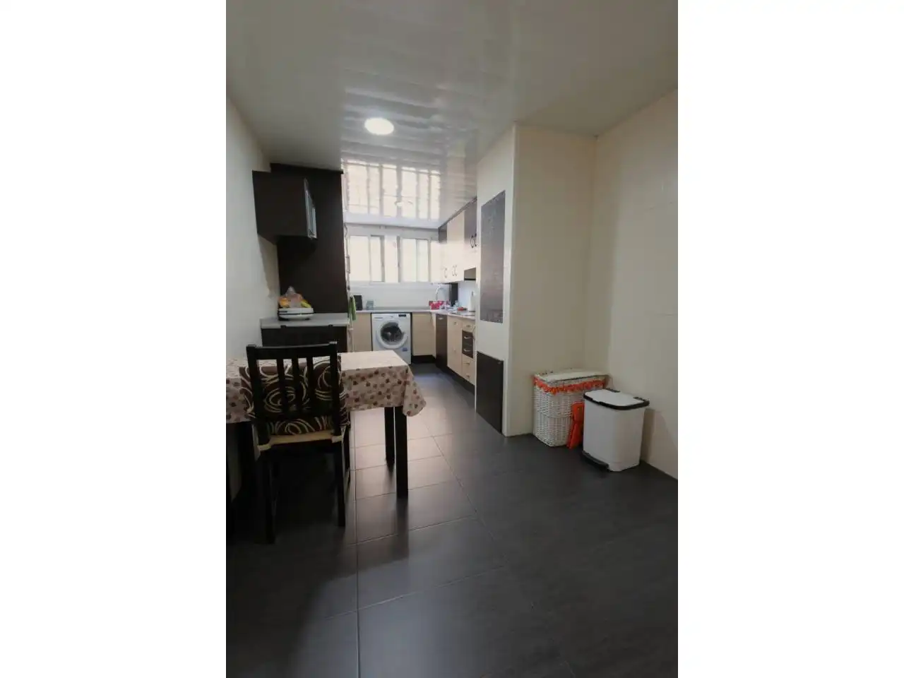 Kitchen of Flat for sale in L'Hospitalet de Llobregat  with Air Conditioner and Balcony