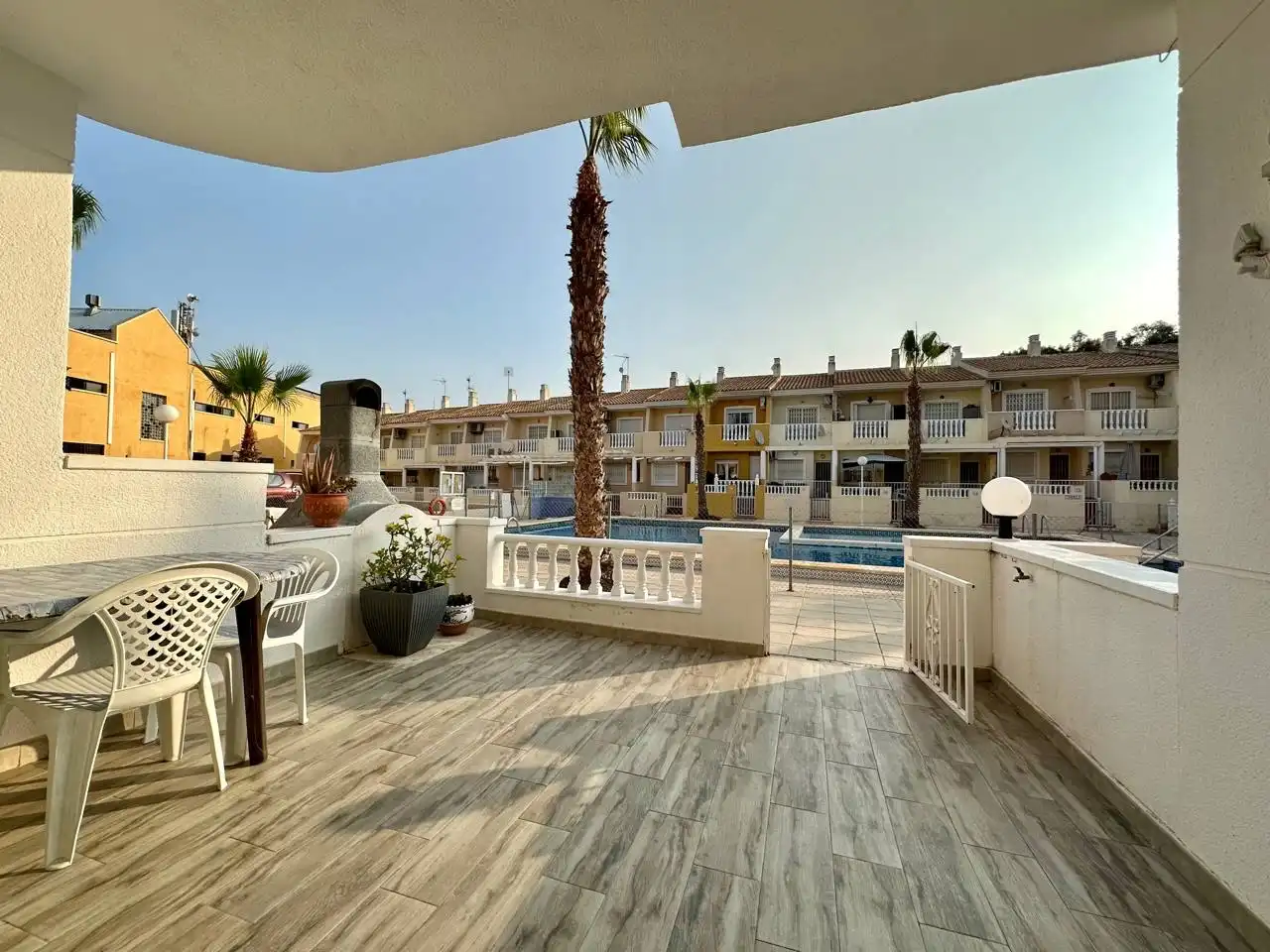 Terrace of Ground floor for rent in Guardamar del Segura  with Air Conditioner, Heating and Private garden