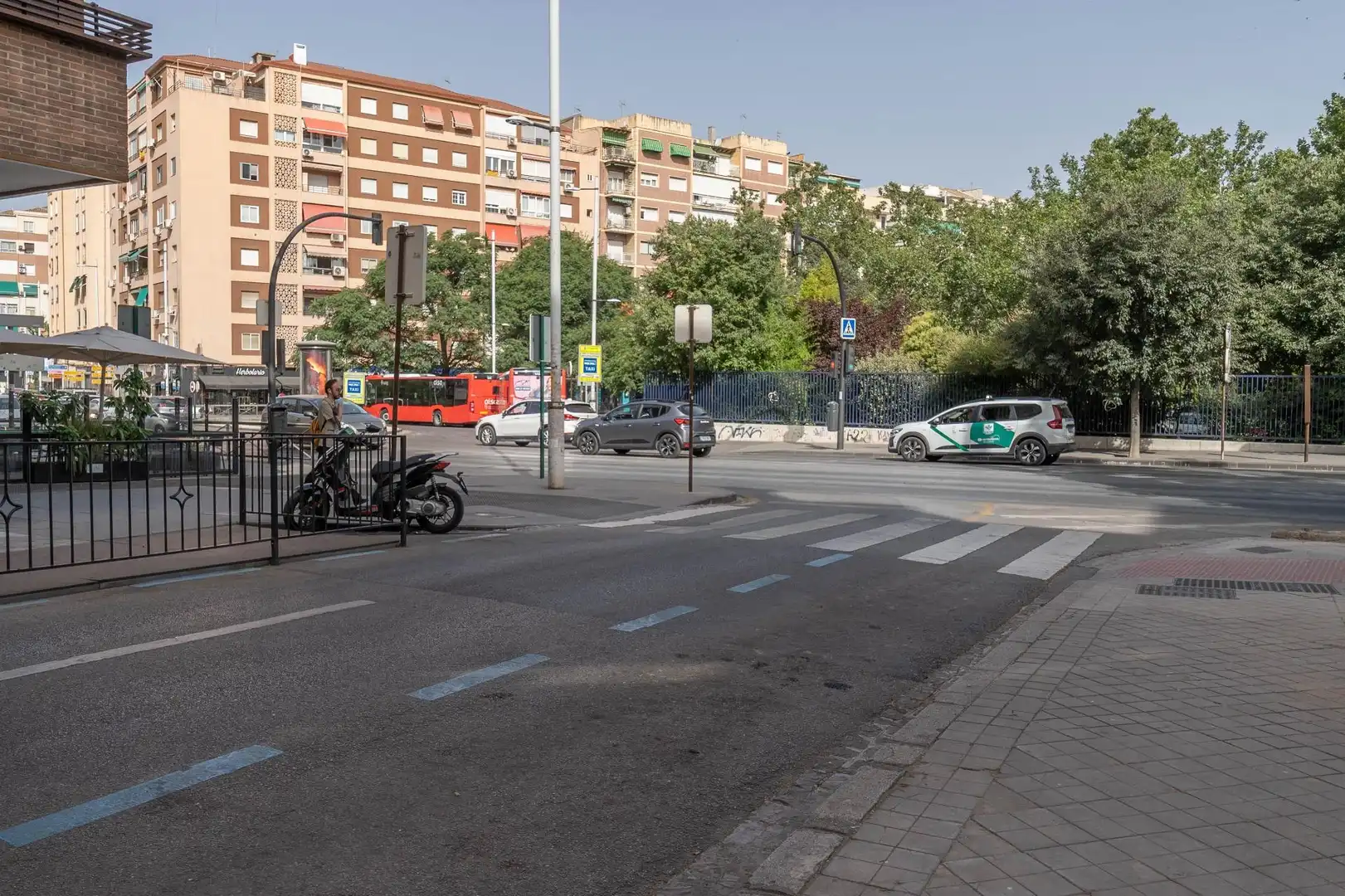 Exterior view of Flat for share in Granada  with Heating and Furnished