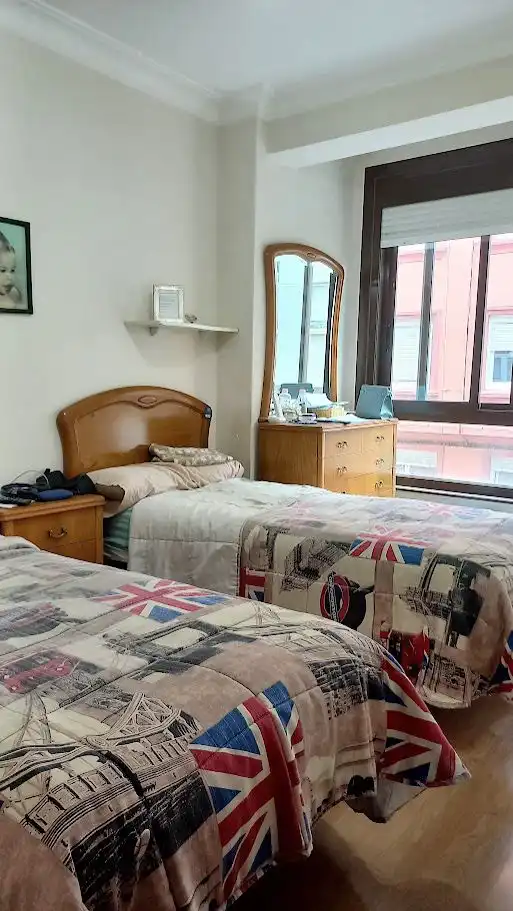 Schlafzimmer von Wohnung zum Verkauf in A Coruña Capital 