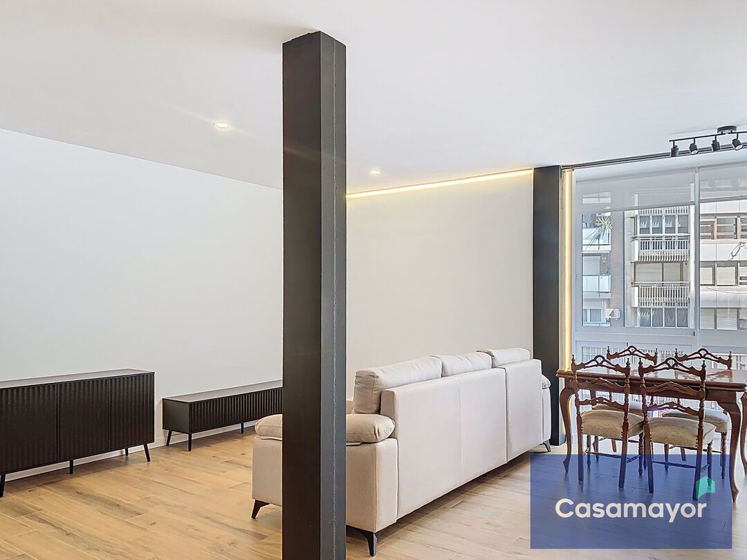 Living room of Flat for rent in Alicante / Alacant  with Air Conditioner, Heating and Balcony