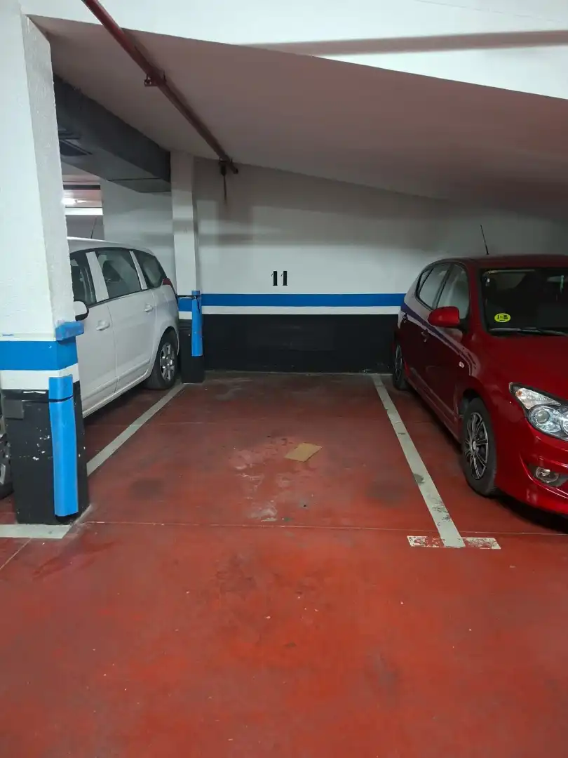 Parkplatz von Garage zur Miete in Madrid