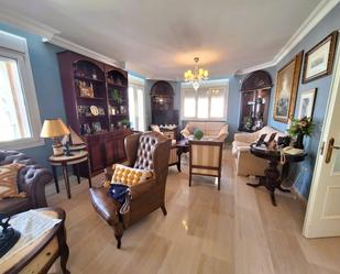 Sala d'estar de Pis en venda en  Cádiz Capital amb Calefacció, Terrassa i Traster
