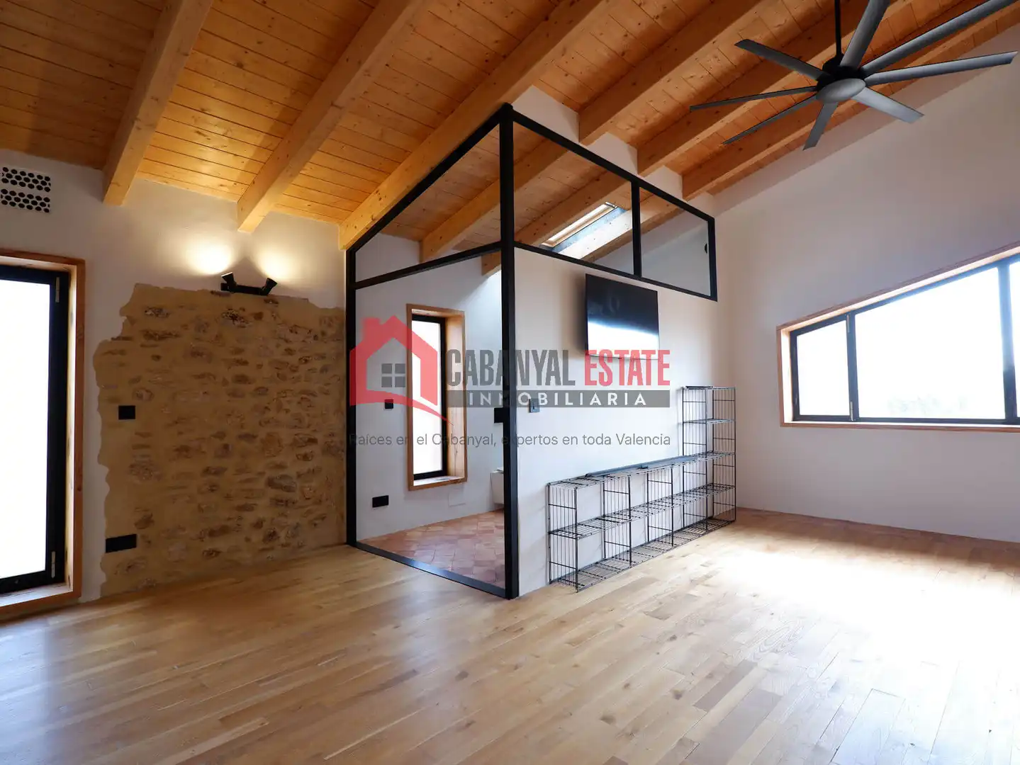 Living room of Houses for sale in Valencia  with Air Conditioner and Heating