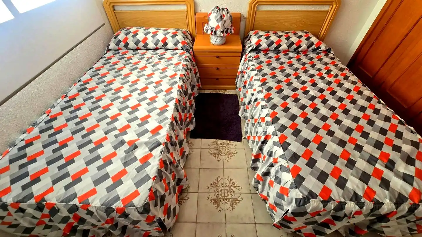 Apartamento de alquiler en De Castella-Lleó, 13, Playa de Gandia
