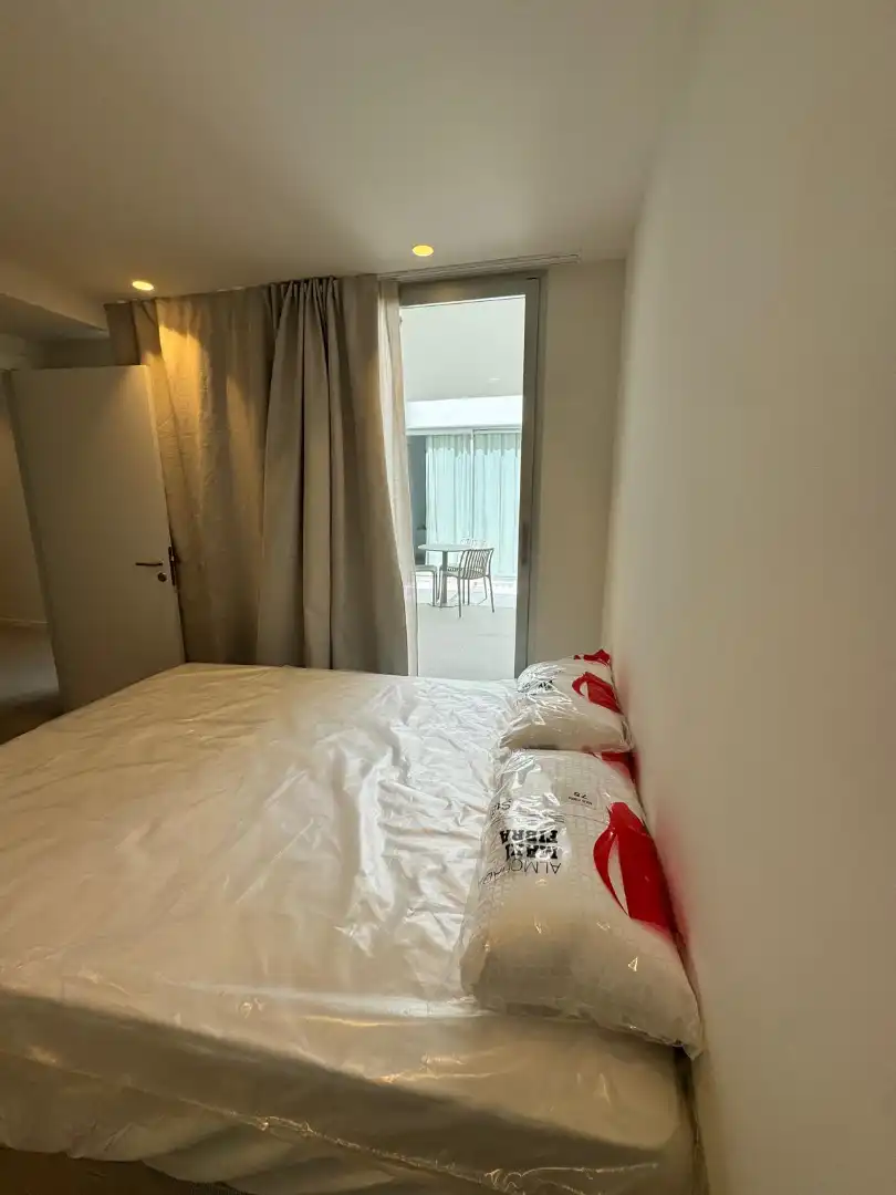 Schlafzimmer von Wohnung zur untervermieten in Valencia mit Klimaanlage, Terrasse und Möbliert