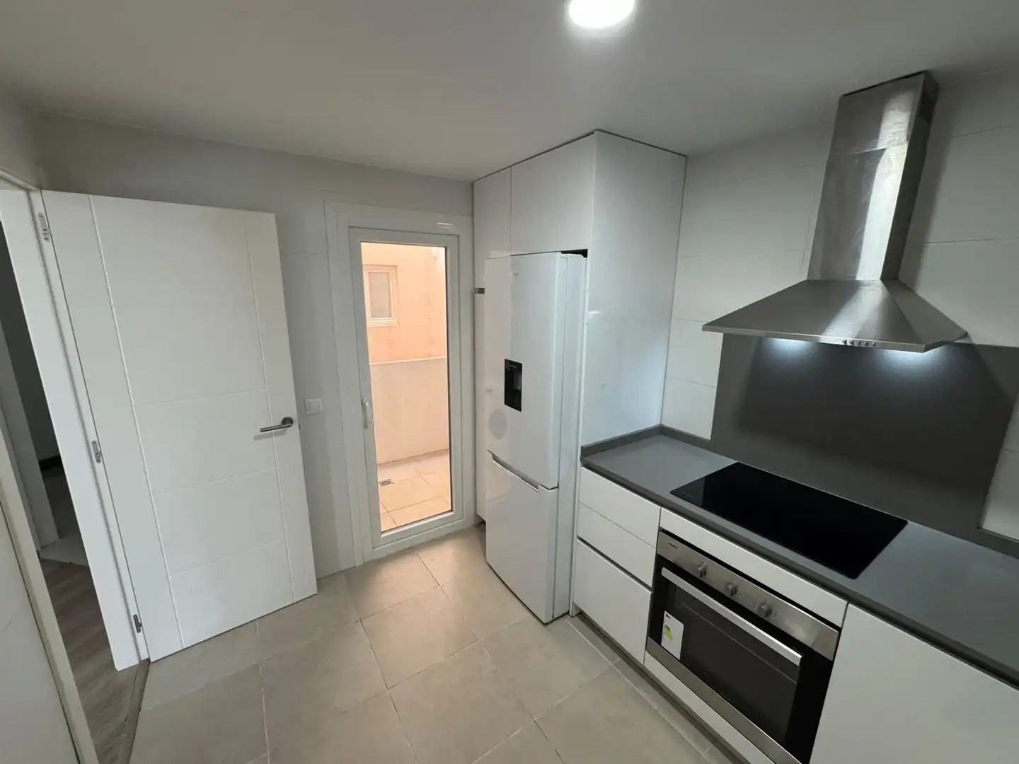 Flat with pool for sale in Nueva Andalucía, imagen 9
