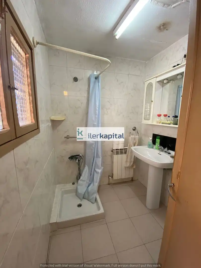 Bany de Casa o xalet en venda en Belianes amb Calefacció, Terrassa i Traster