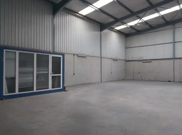 Nau industrial en venda a Villalonquéjar, imagen 10