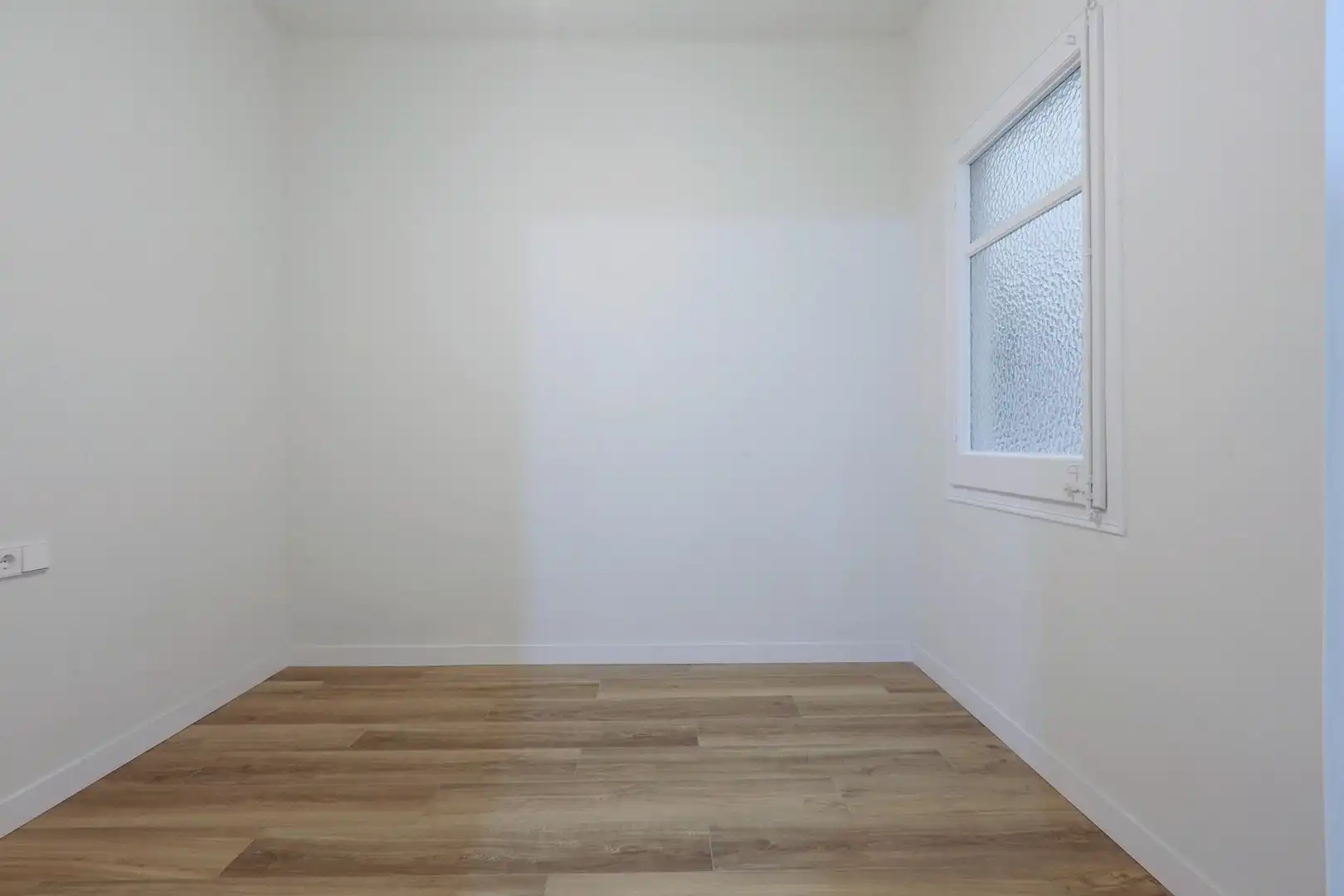 Bedroom of Flat for rent in Barcelona  with Air Conditioner, Heating and Parquet flooring