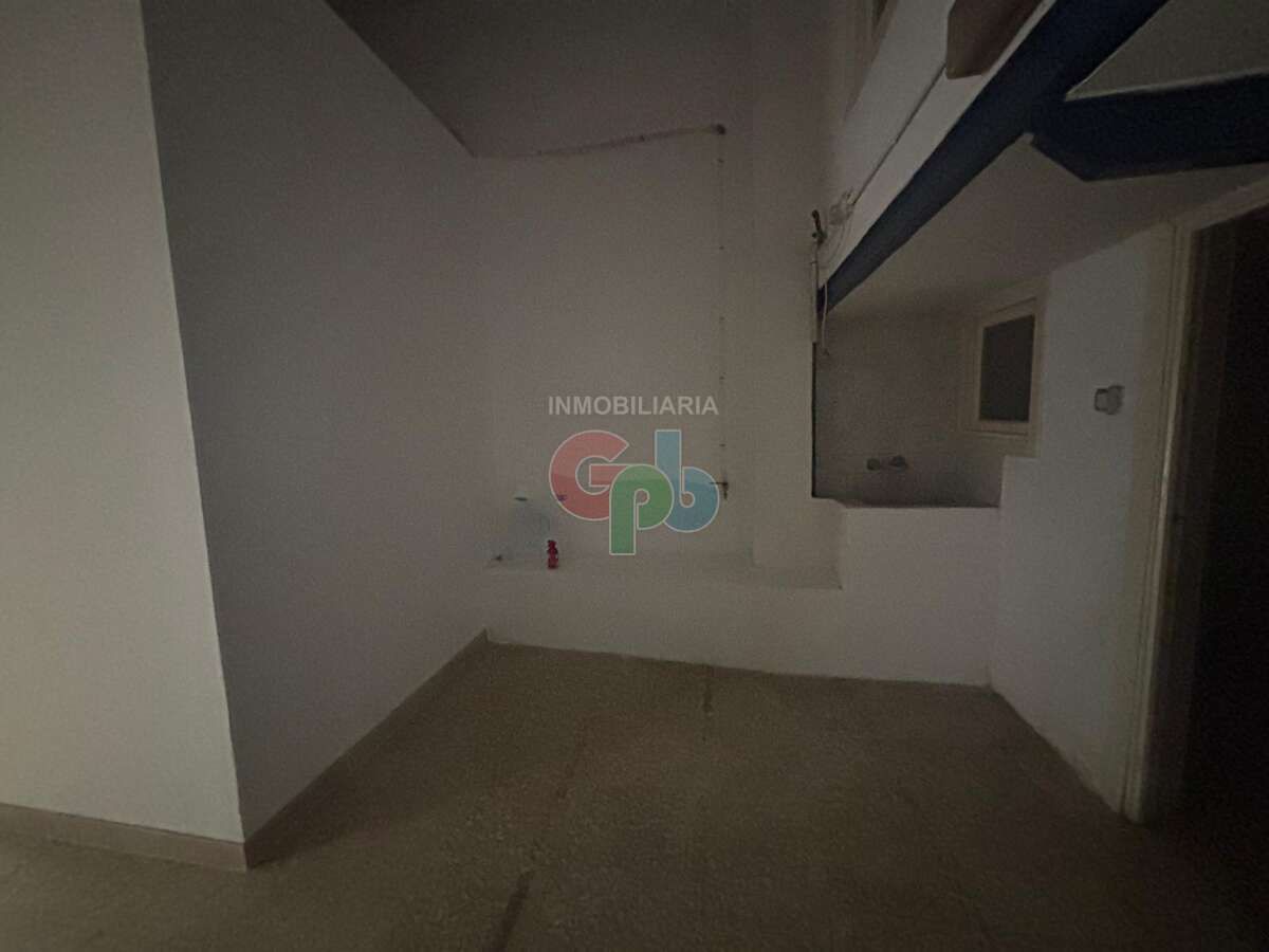Premises for sale in Vícar