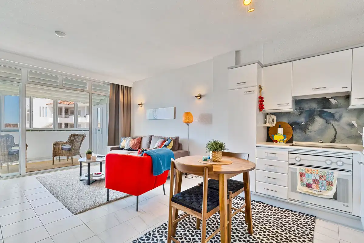 Sala de estar de Apartamento en venta en Fuengirola con Terraza, Piscina y Amueblado