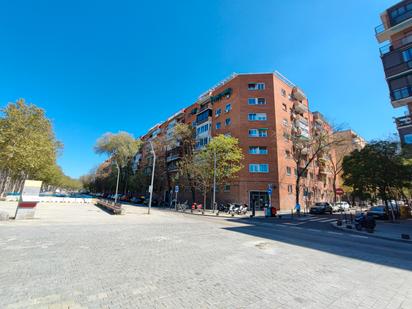 Vista exterior de Pis en venda en  Madrid Capital amb Aire condicionat, Calefacció i Traster