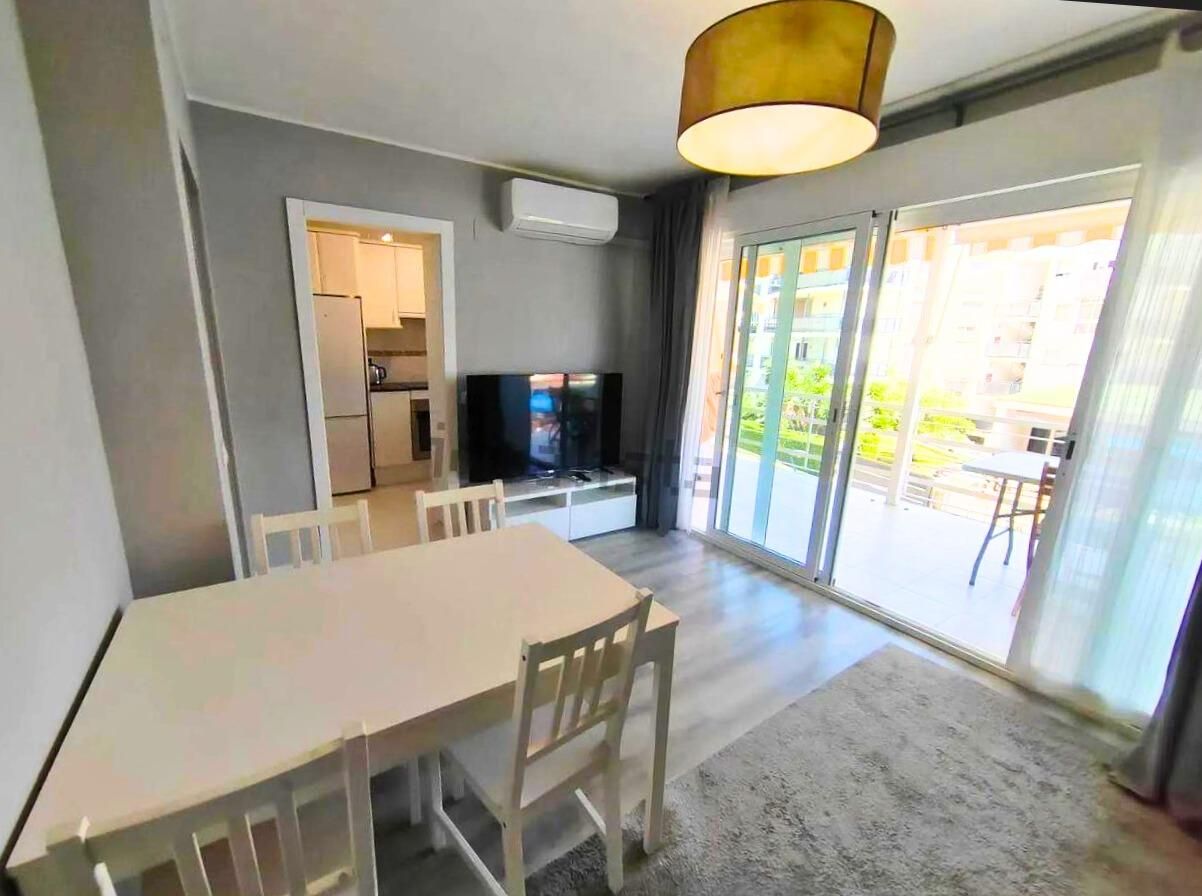 Menjador de Pis en venda en Salou amb Aire condicionat, Parquet i Terrassa