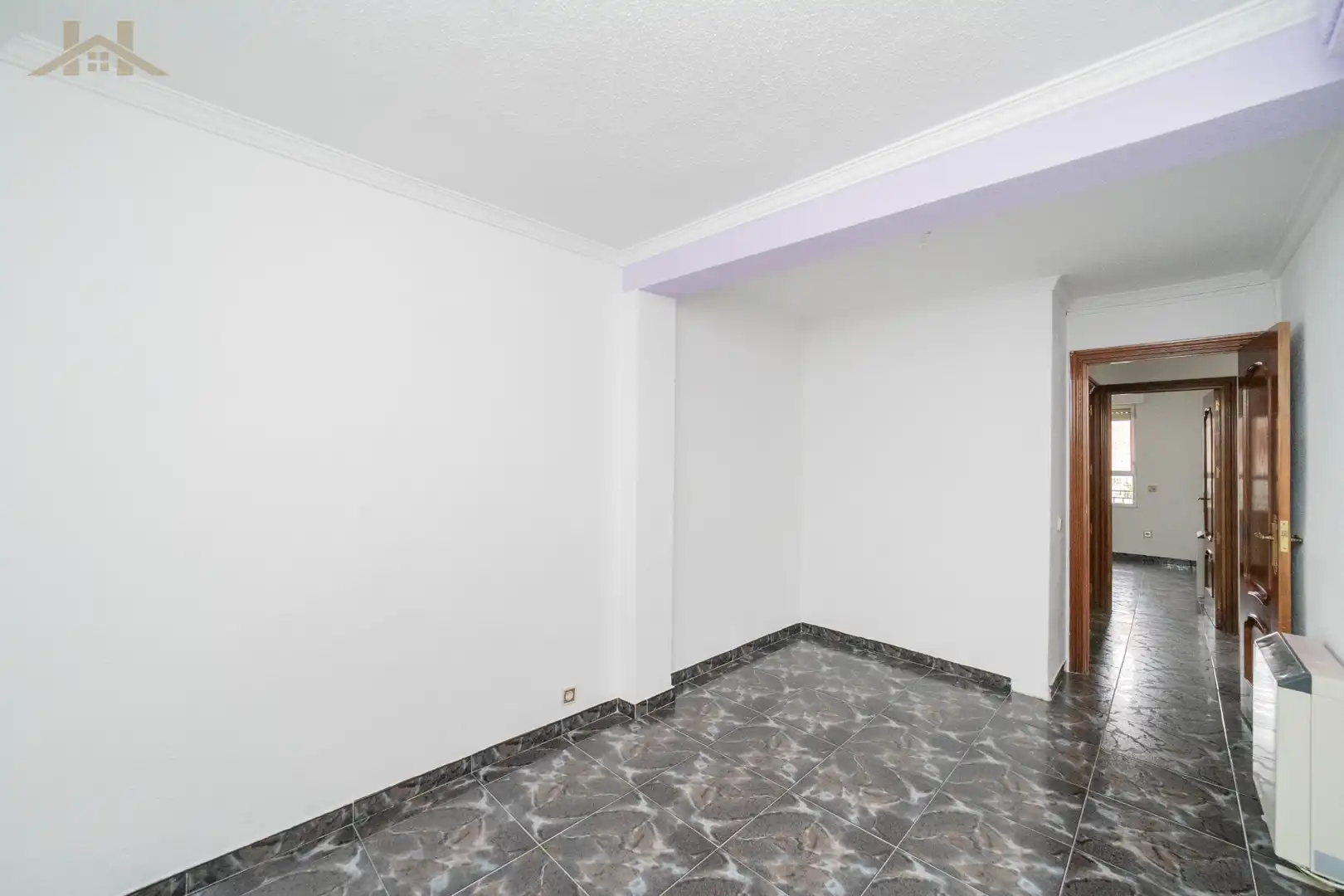 Wohnung zum Verkauf in Fuenlabrada mit Heizung, Terrasse und Ofen