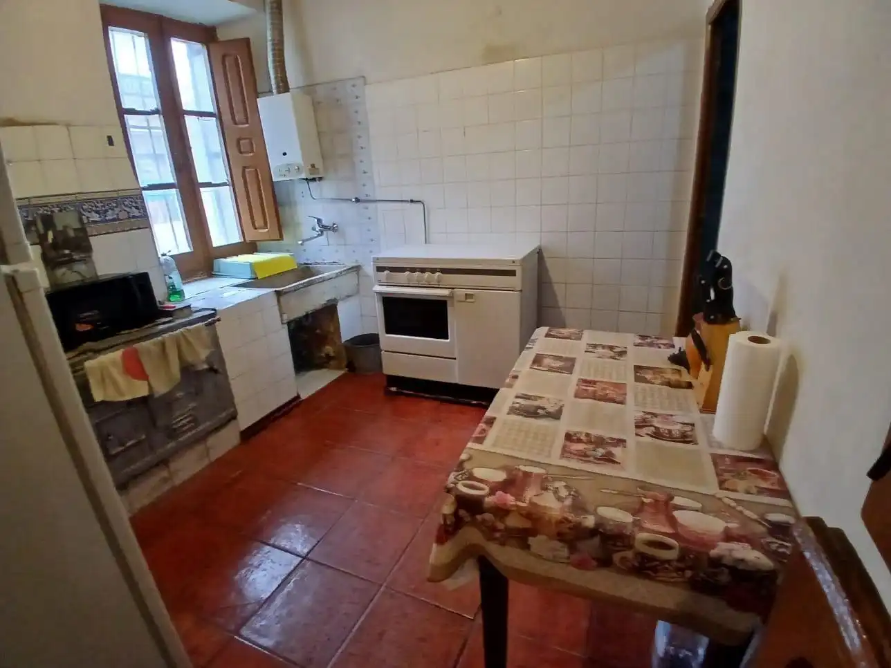 Cuina de Casa o xalet en venda en Olombrada amb Traster i Moblat