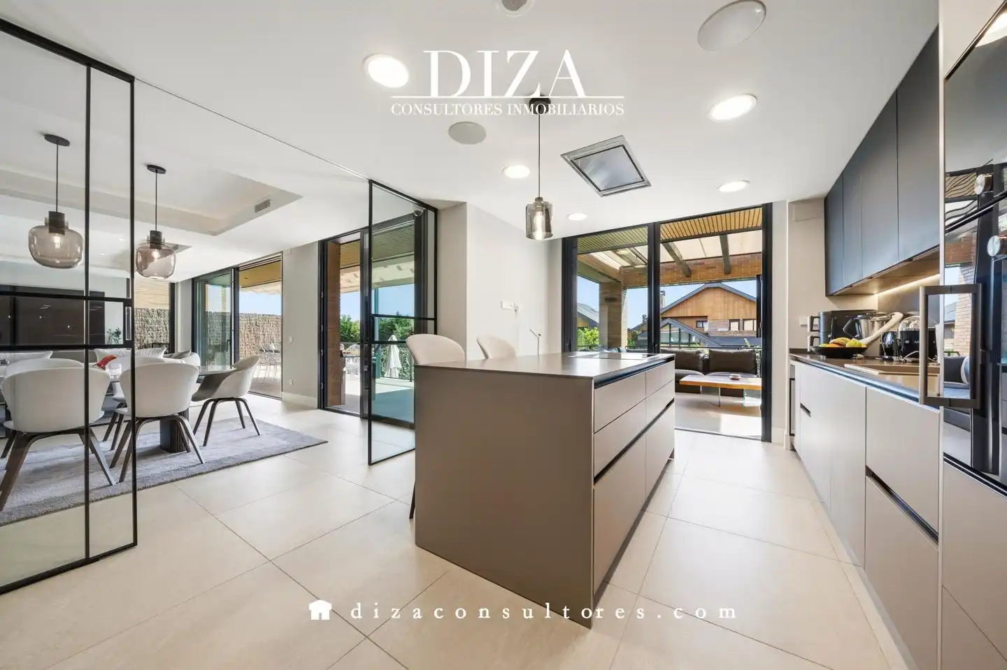 Kitchen of Houses for sale in Las Rozas de Madrid  with Air Conditioner, Heating and Private garden