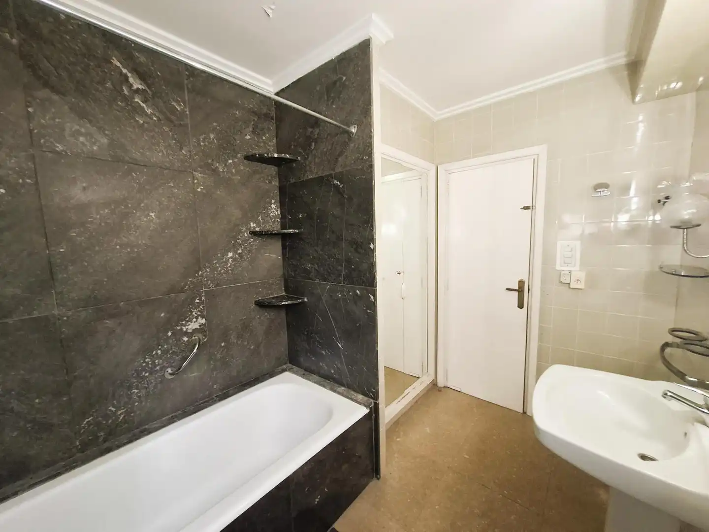 Baño de Piso en venta en Ontinyent con Terraza