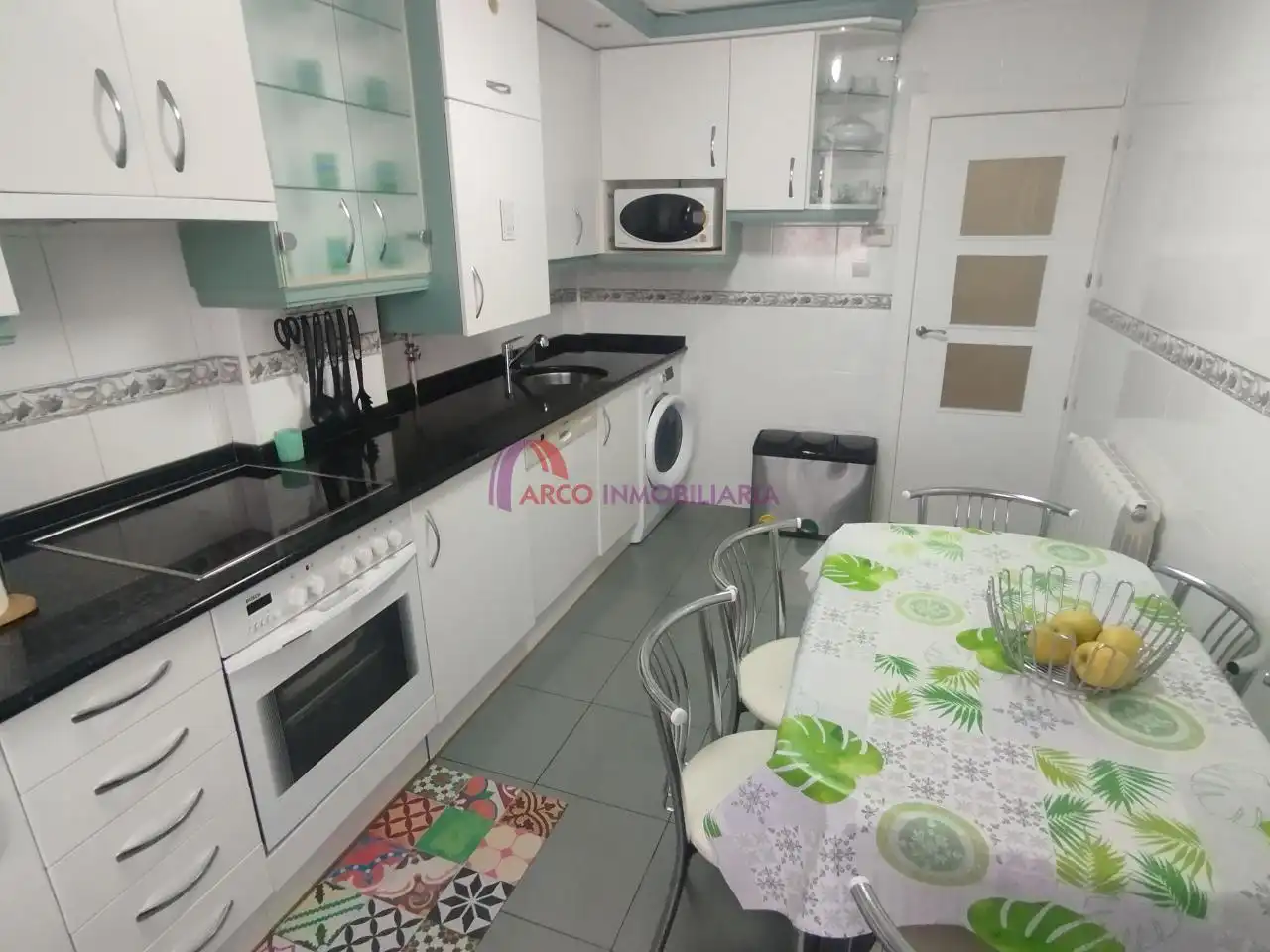 Cocina de Piso en venta en Burgos con Calefacción y Amueblado