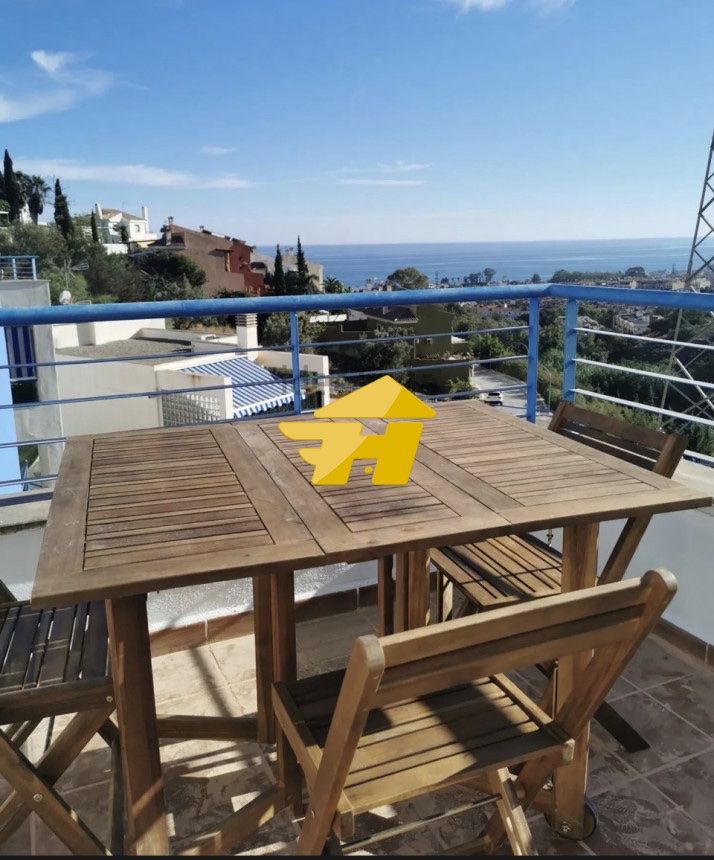 Terrace of Study to rent in Benalmádena  with Air Conditioner, Heating and Private garden