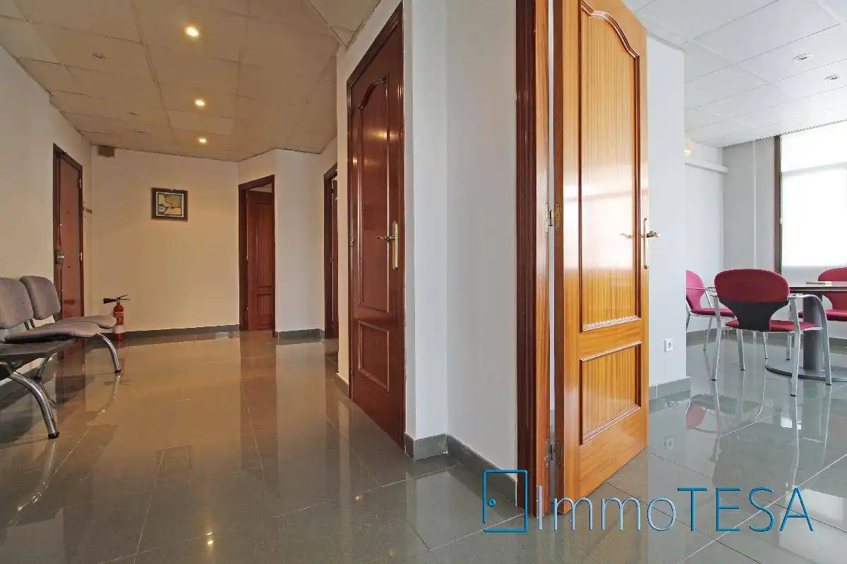 Office for sale in Barberà del Vallès  with Heating