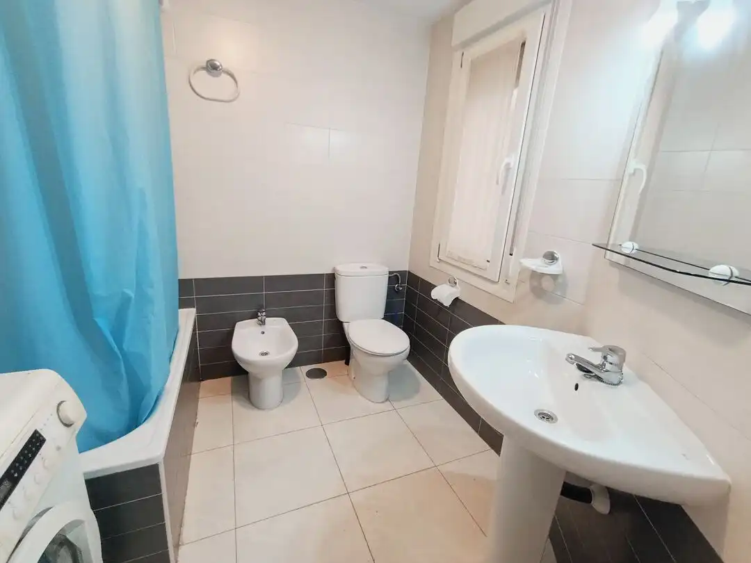 Bathroom of Flat for sale in Esquivias  with Heating and Storage room