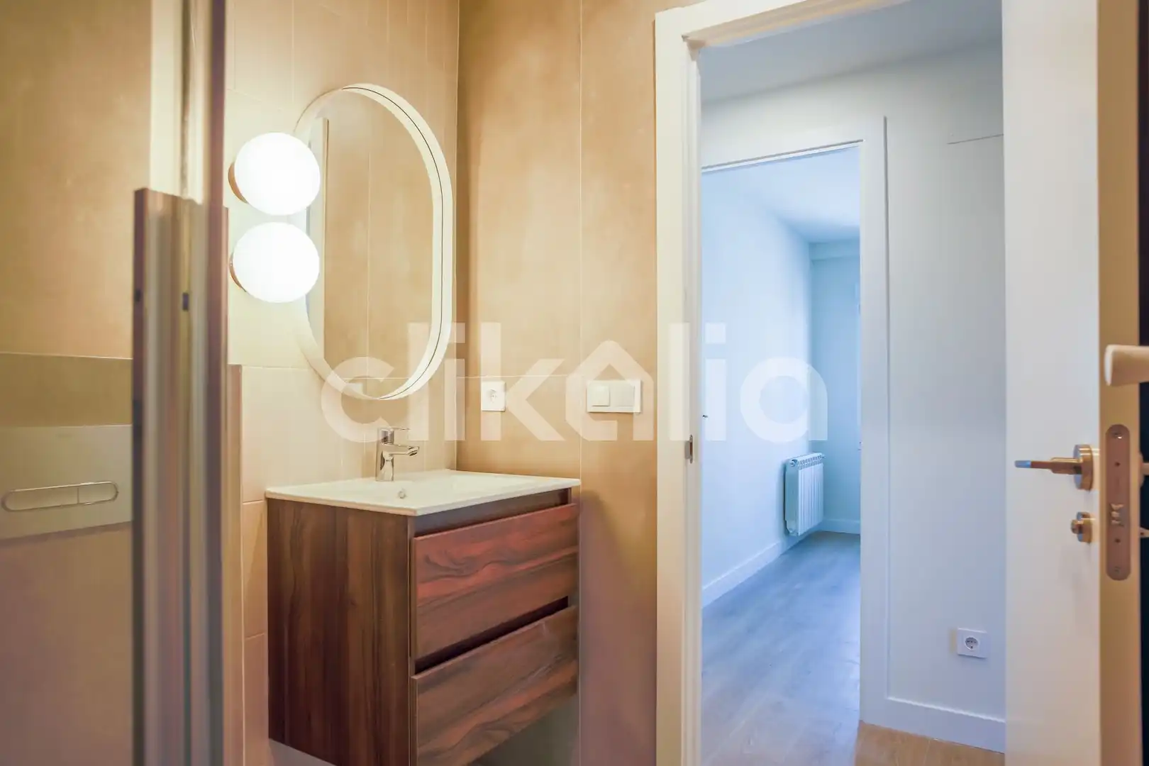 Badezimmer von Wohnung zum Verkauf in Madrid mit Klimaanlage, Heizung und Terrasse