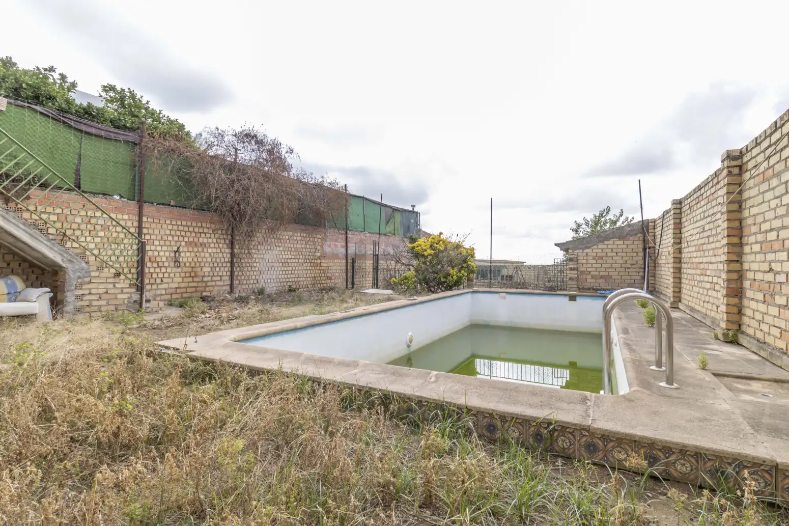 Swimming pool of Detached homes for sale in Gerena  with Private garden and Swimming Pool