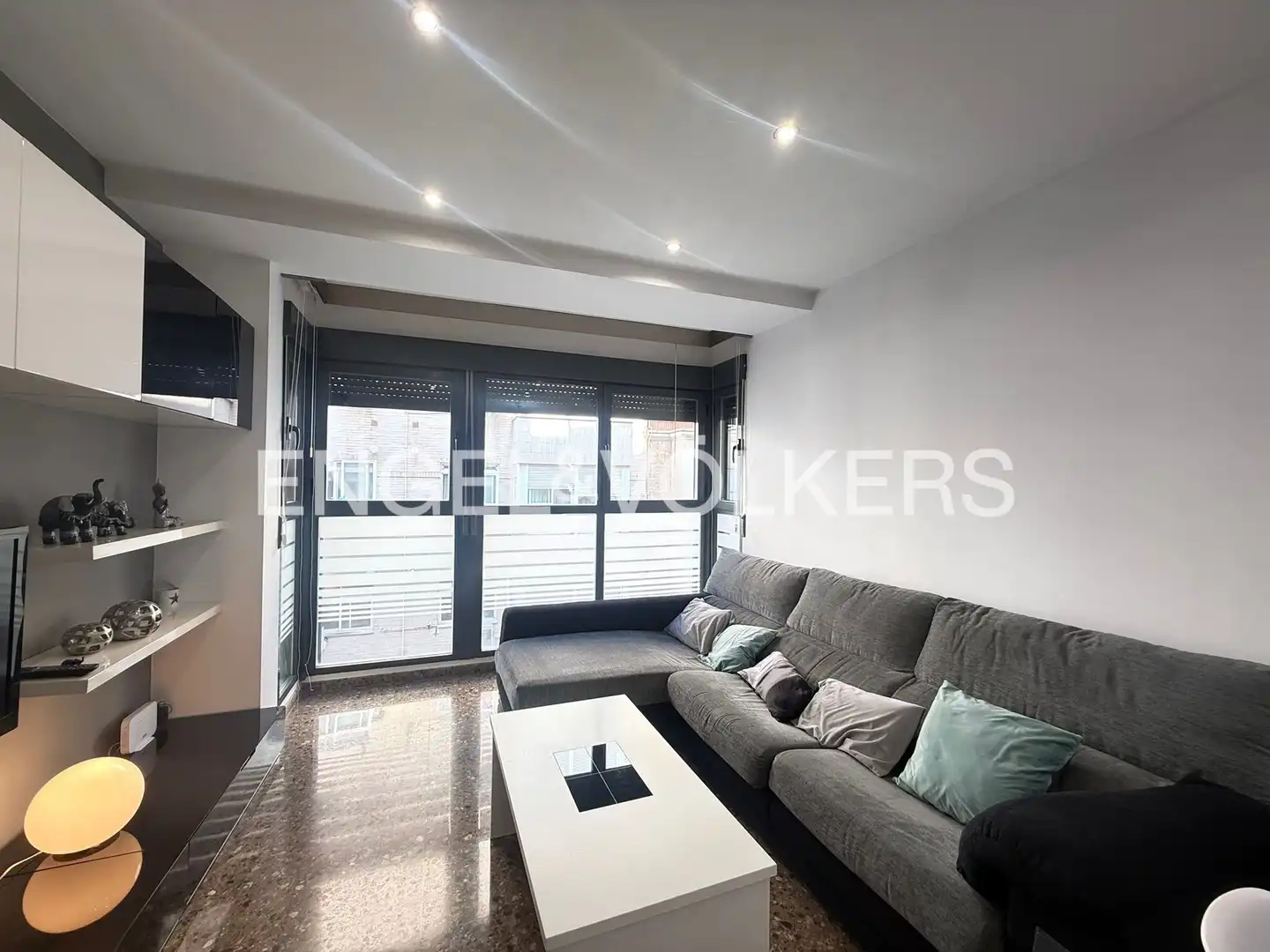 Living room of Flat for rent in Paiporta  with Air Conditioner and Heating