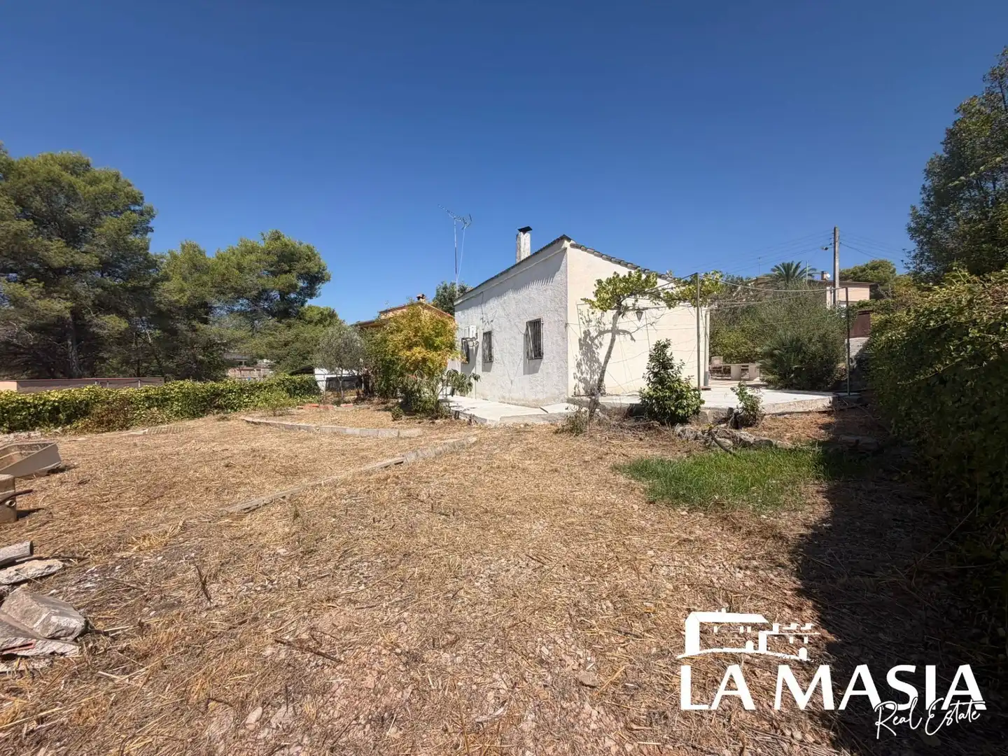 Vista exterior de Casa o xalet en venda en Olivella amb Aire condicionat i Jardí privat